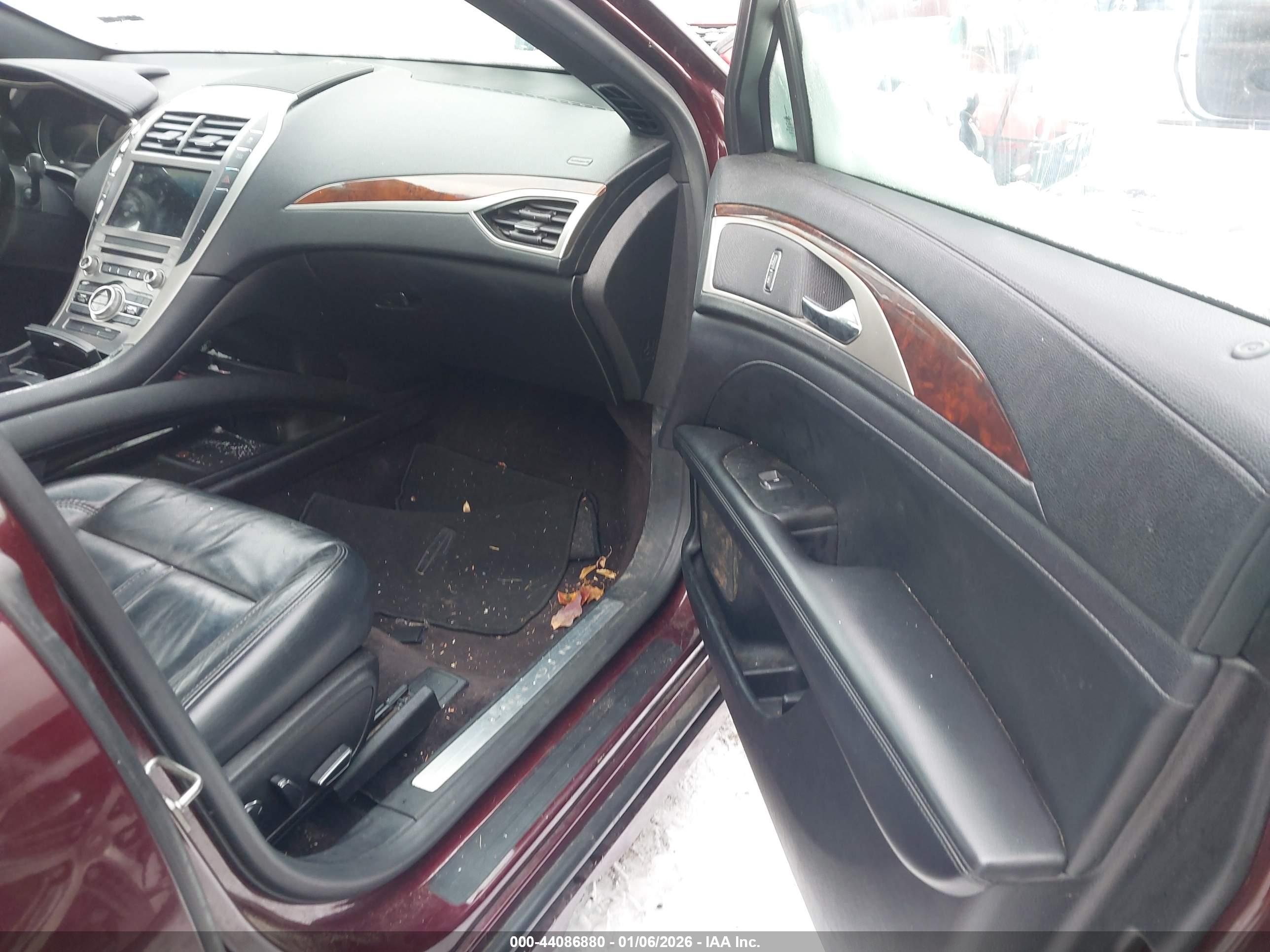 LINCOLN MKZ image 5