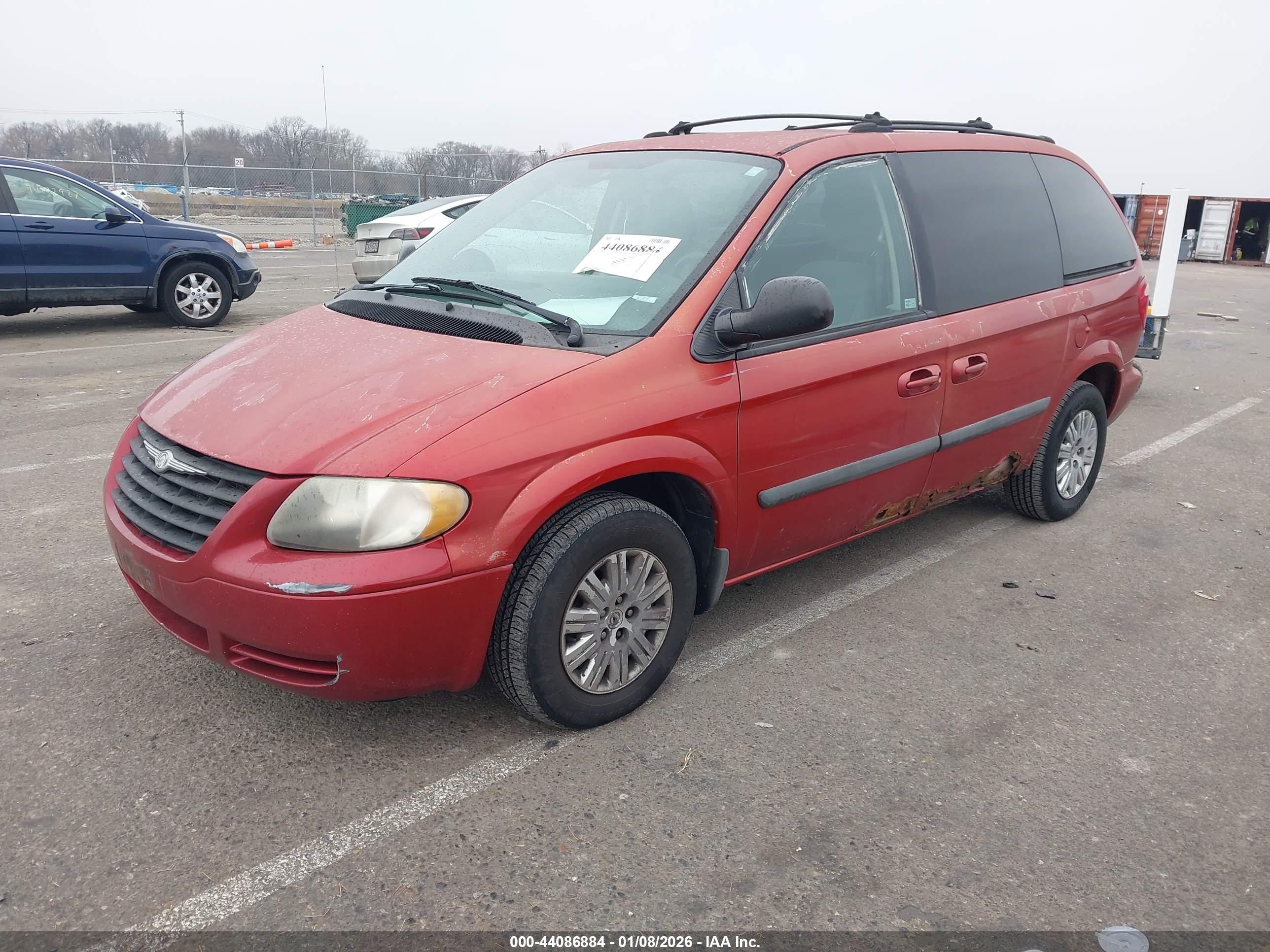 CHRYSLER TOWN image 2
