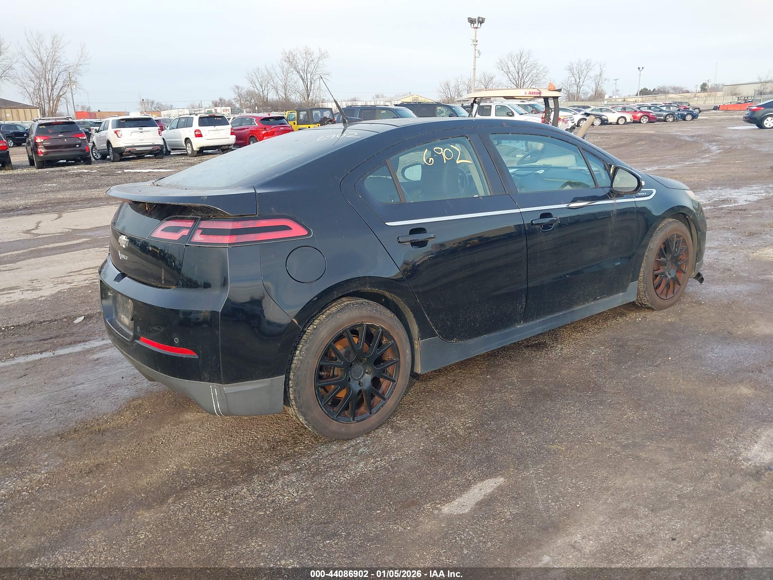 CHEVROLET VOLT image 4