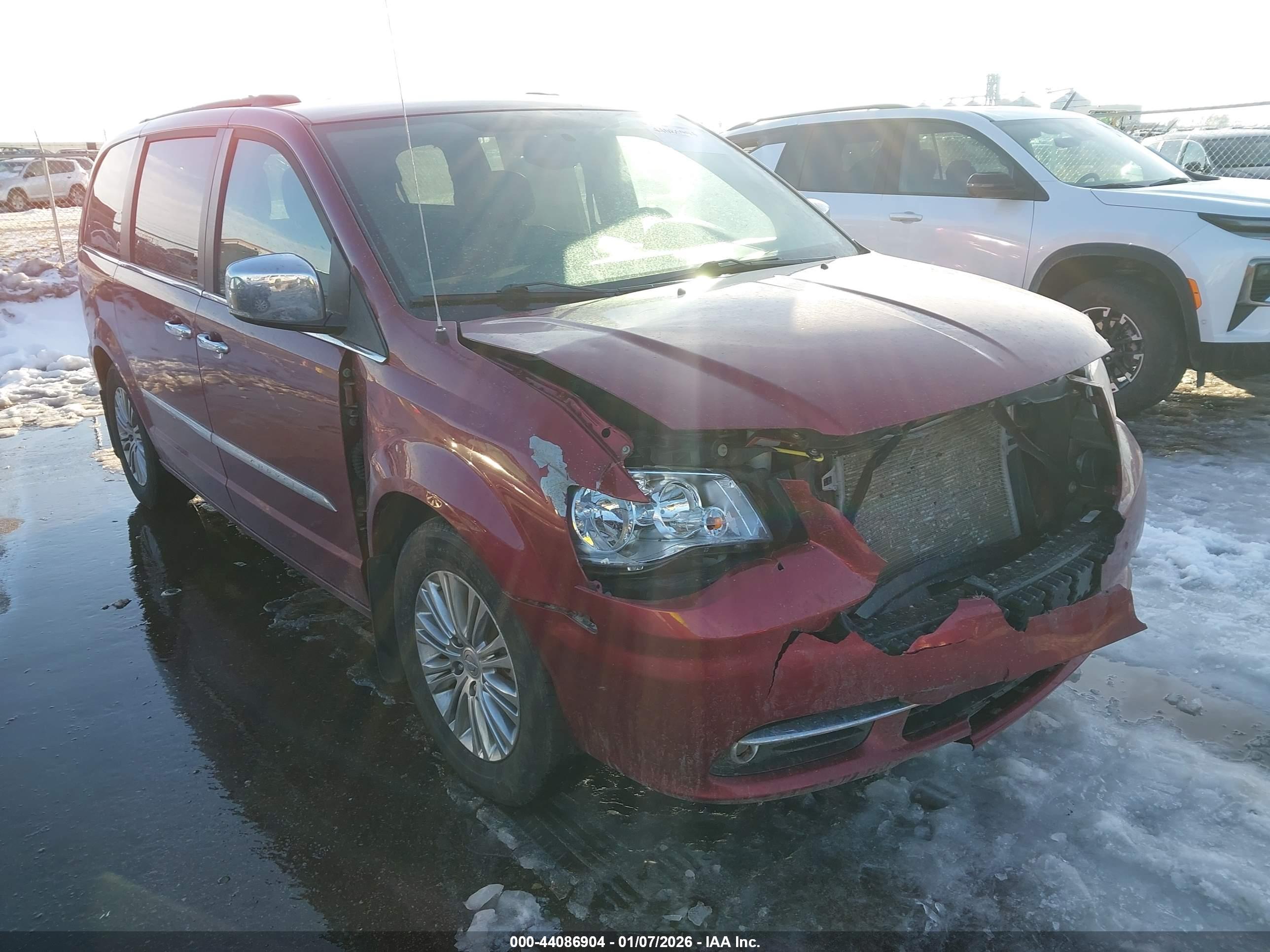 CHRYSLER TOWN image 6