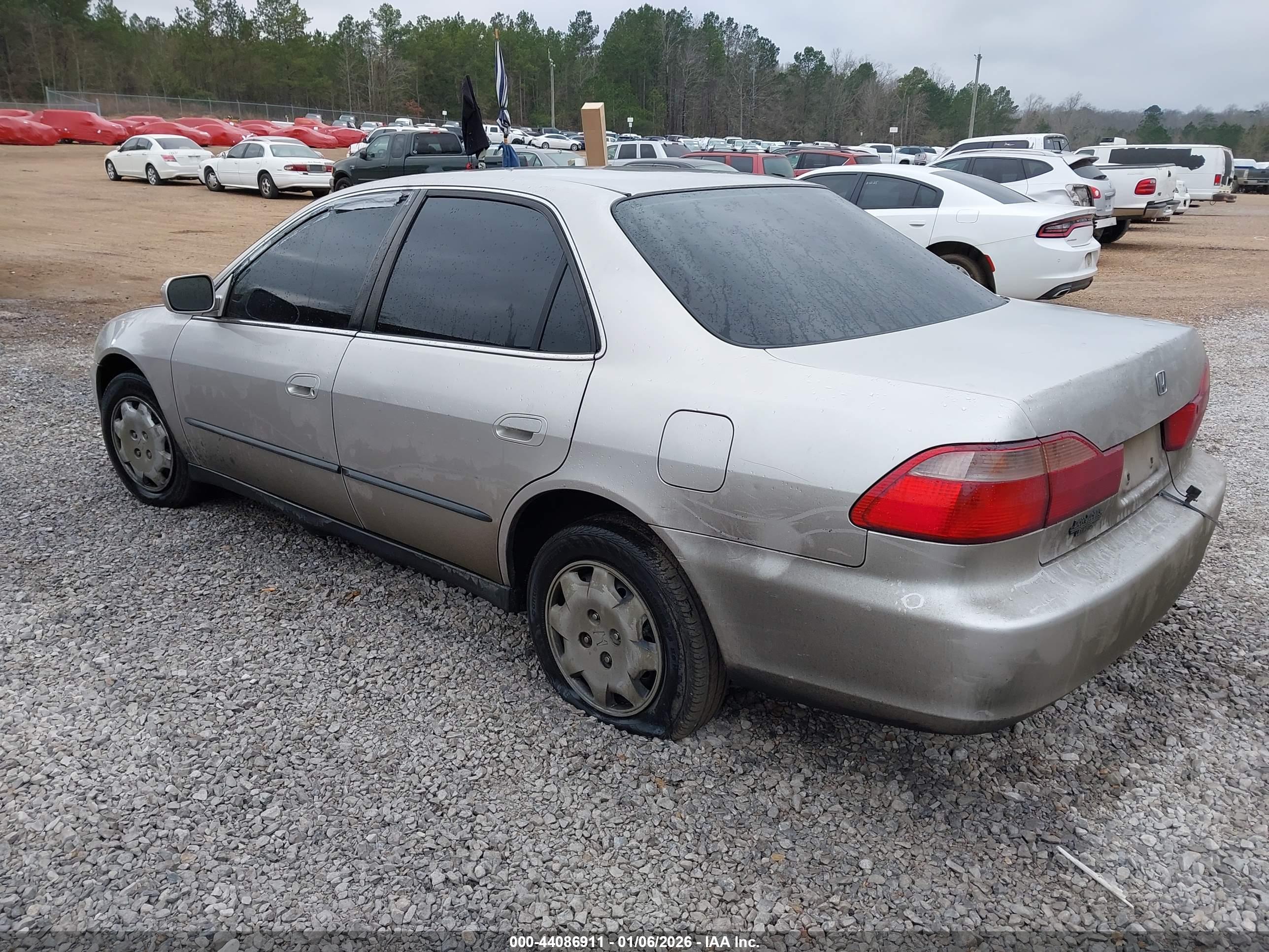 HONDA ACCORD image 3