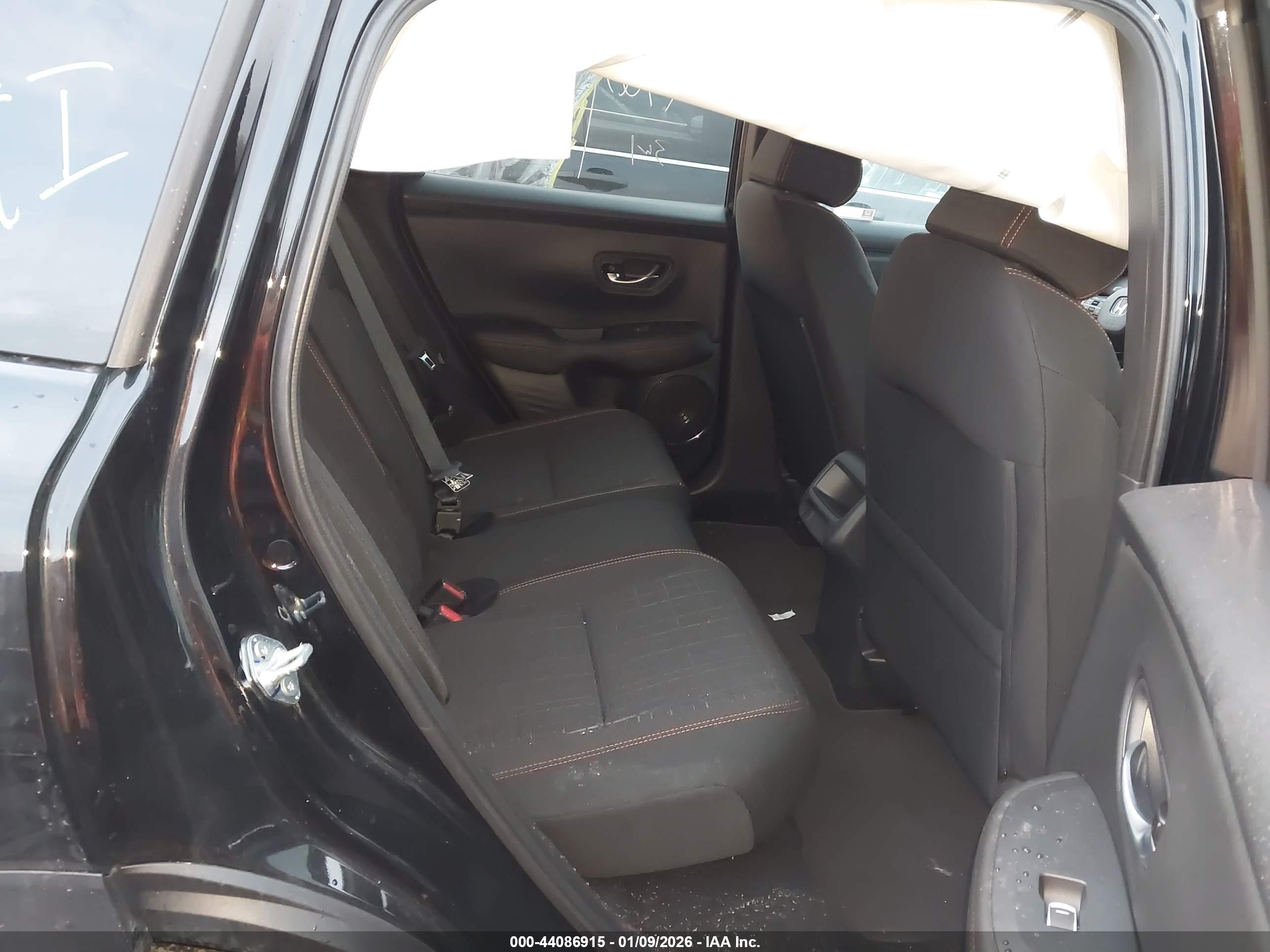 HONDA HR-V image 8