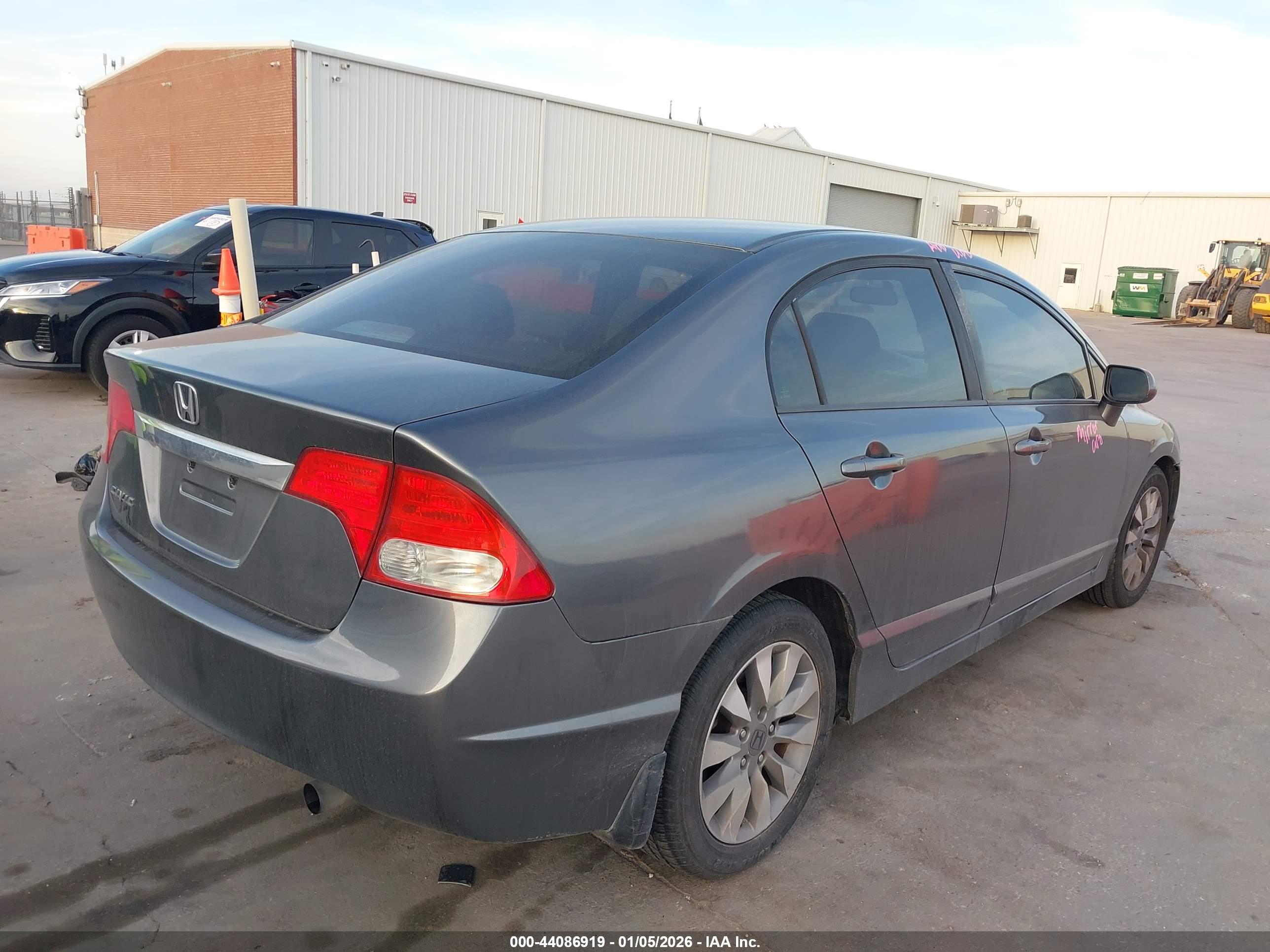 HONDA CIVIC image 4