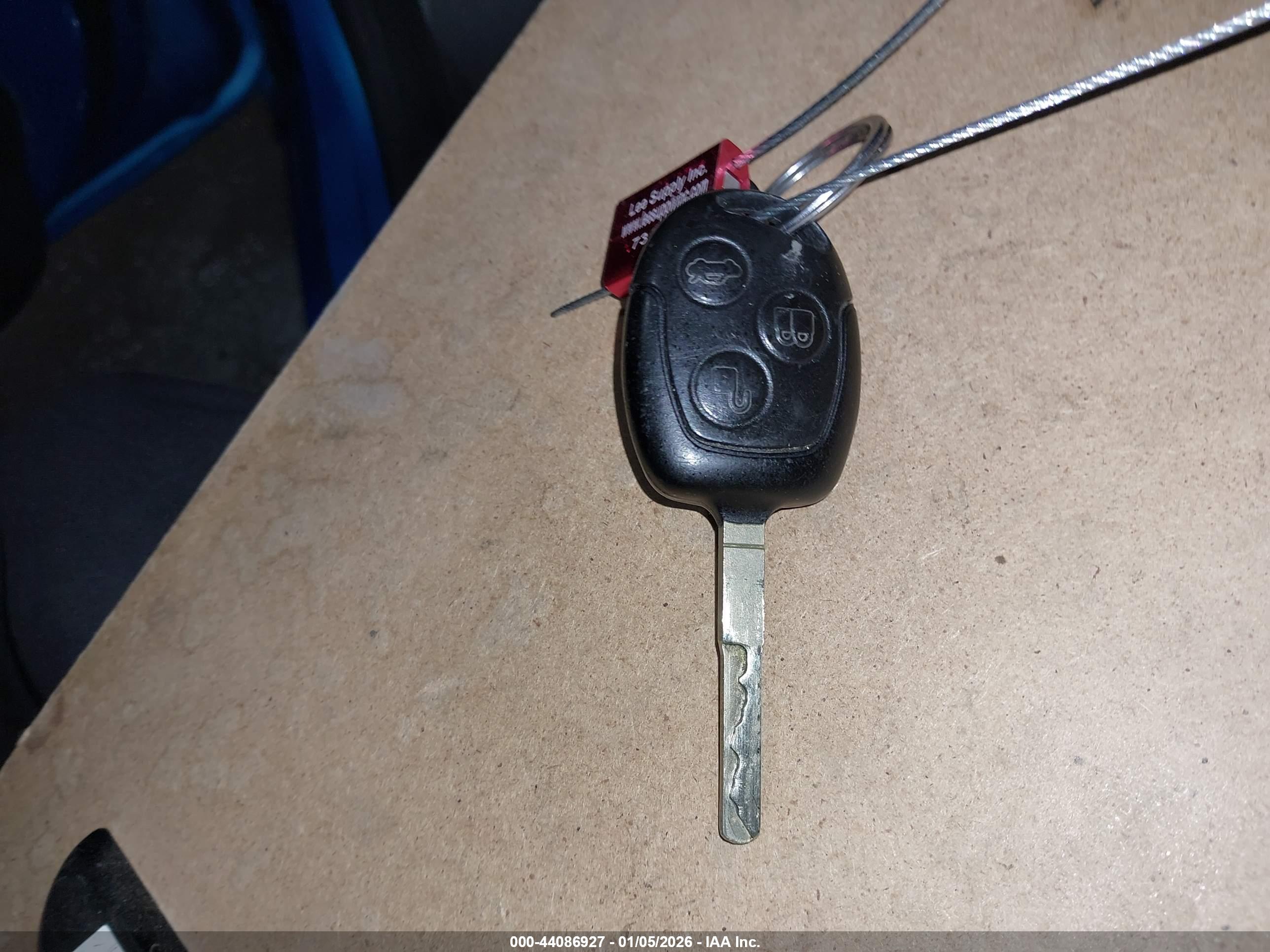 FORD FIESTA image 11