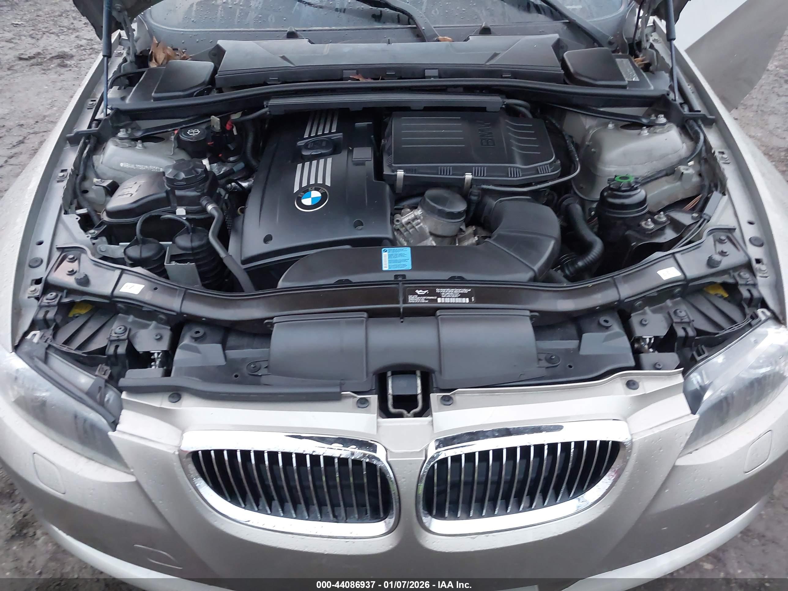 BMW 335I image 10