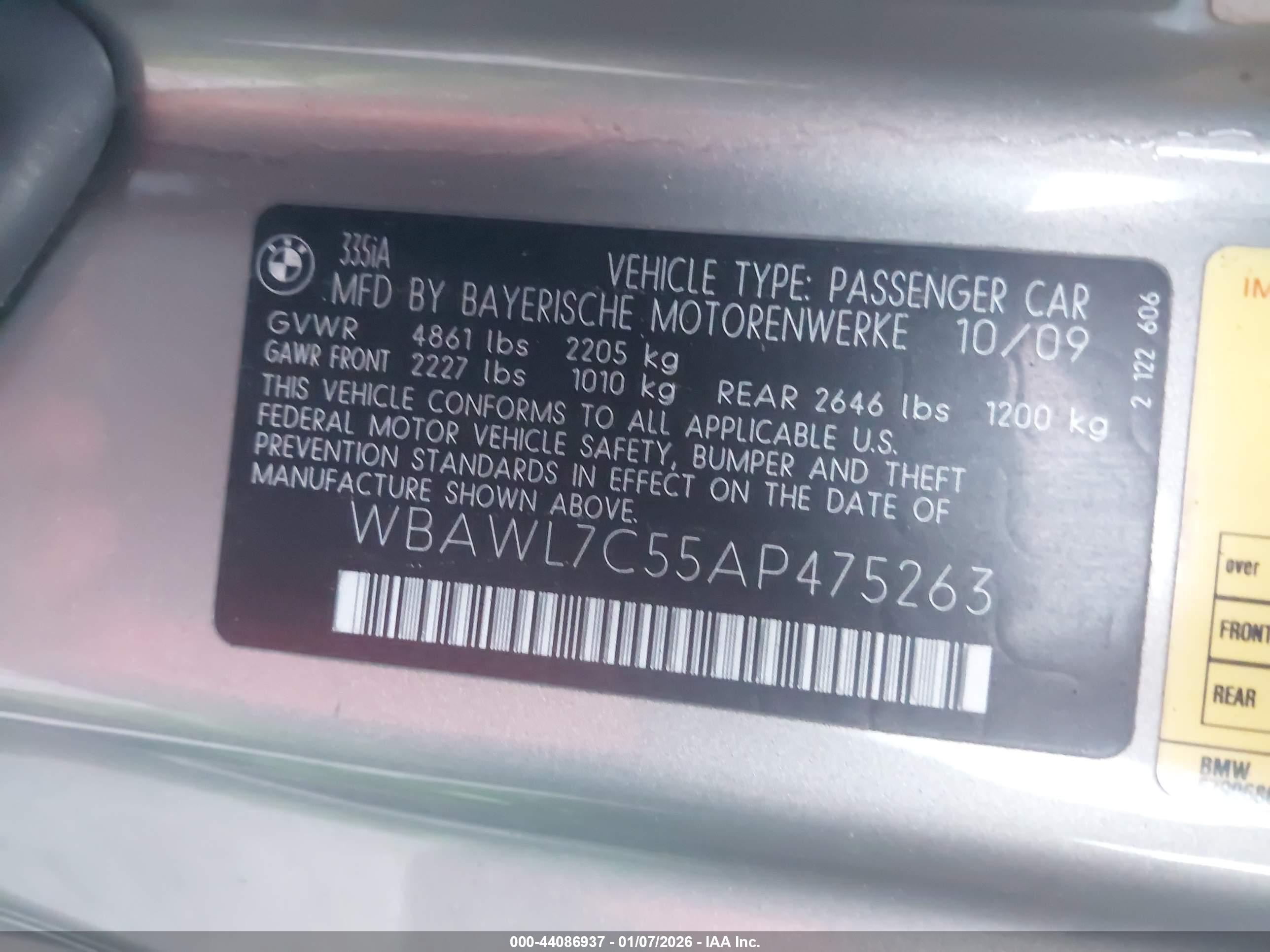 BMW 335I image 9