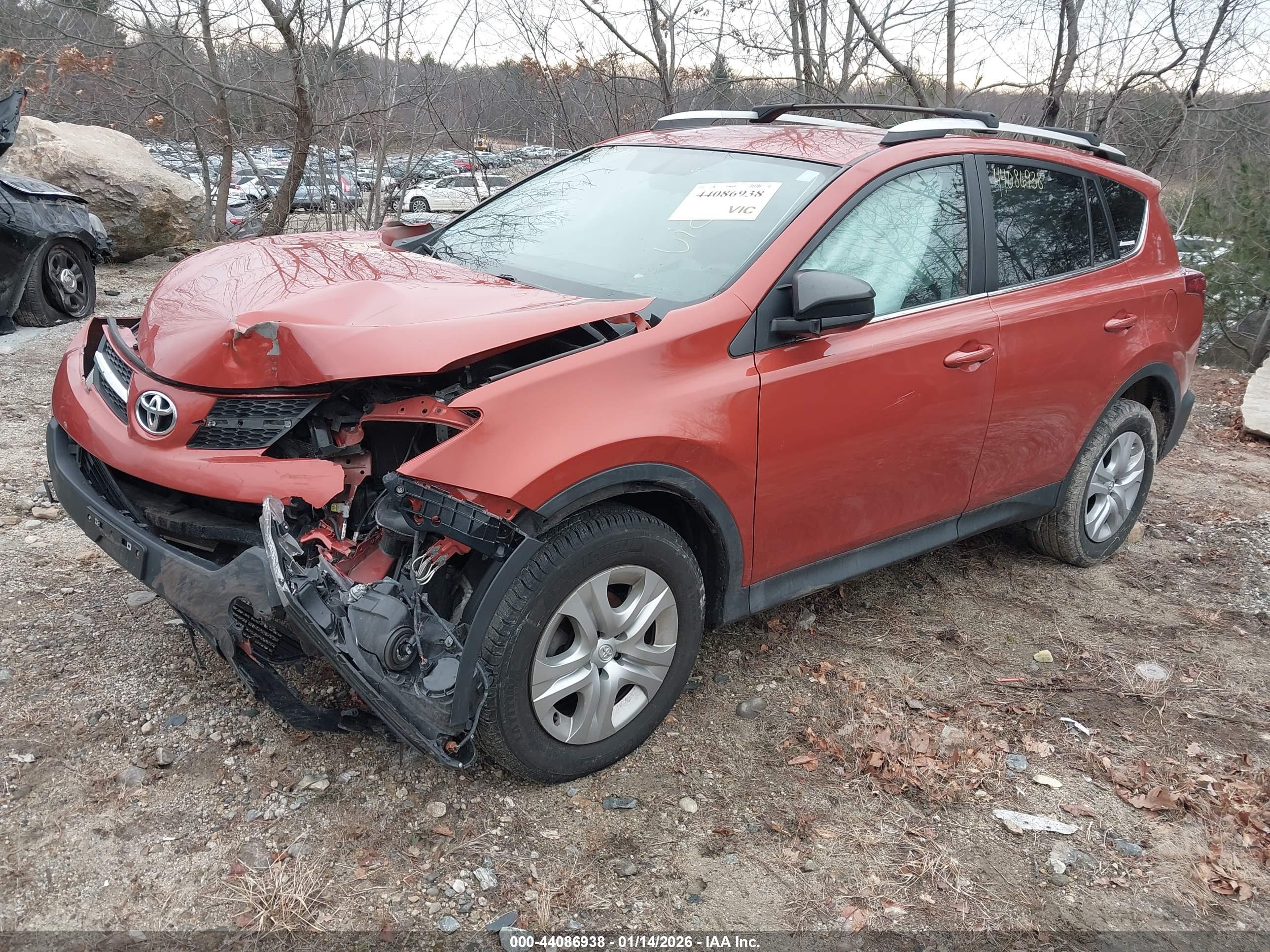 TOYOTA RAV4 image 2
