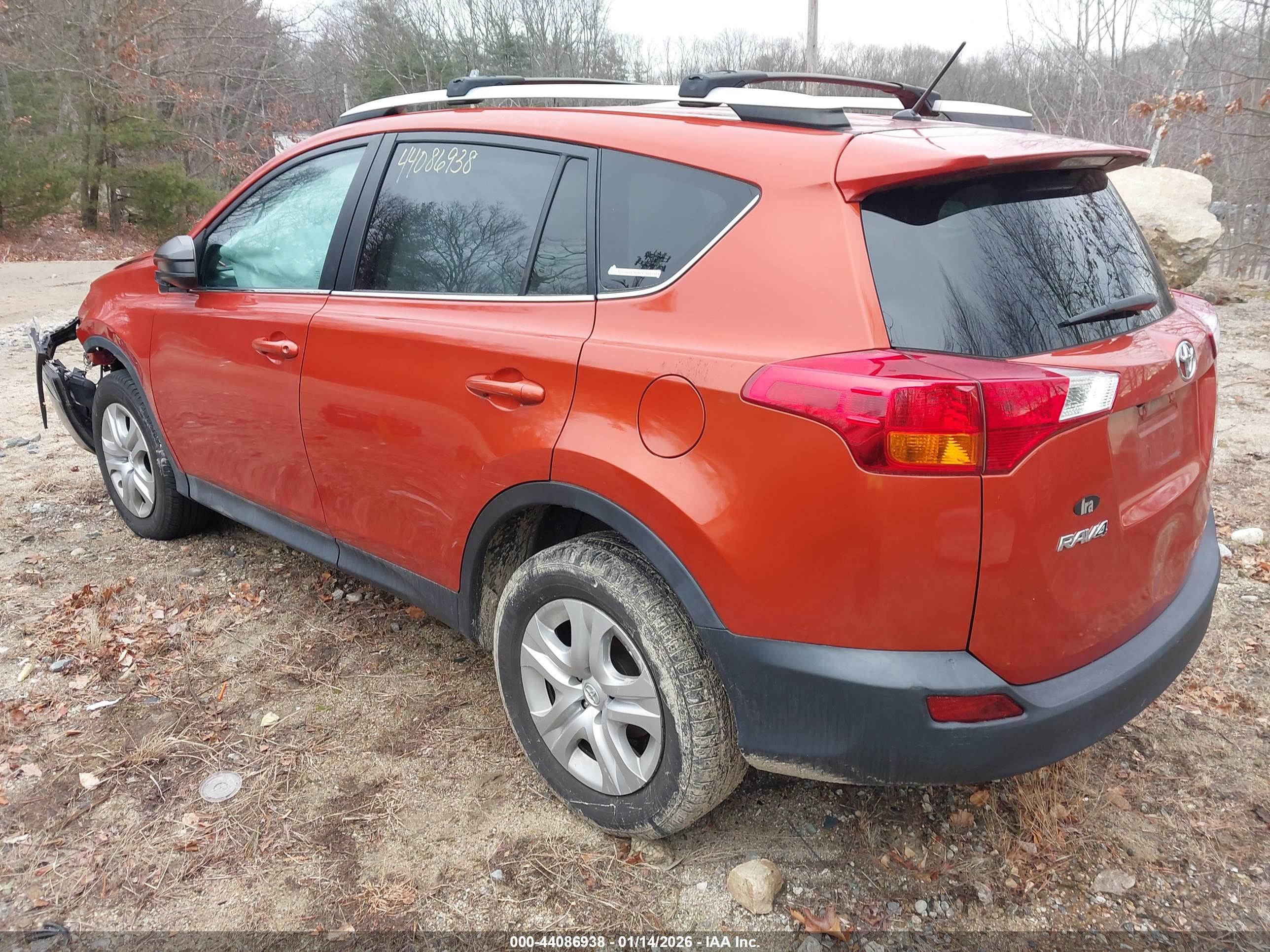 TOYOTA RAV4 image 3