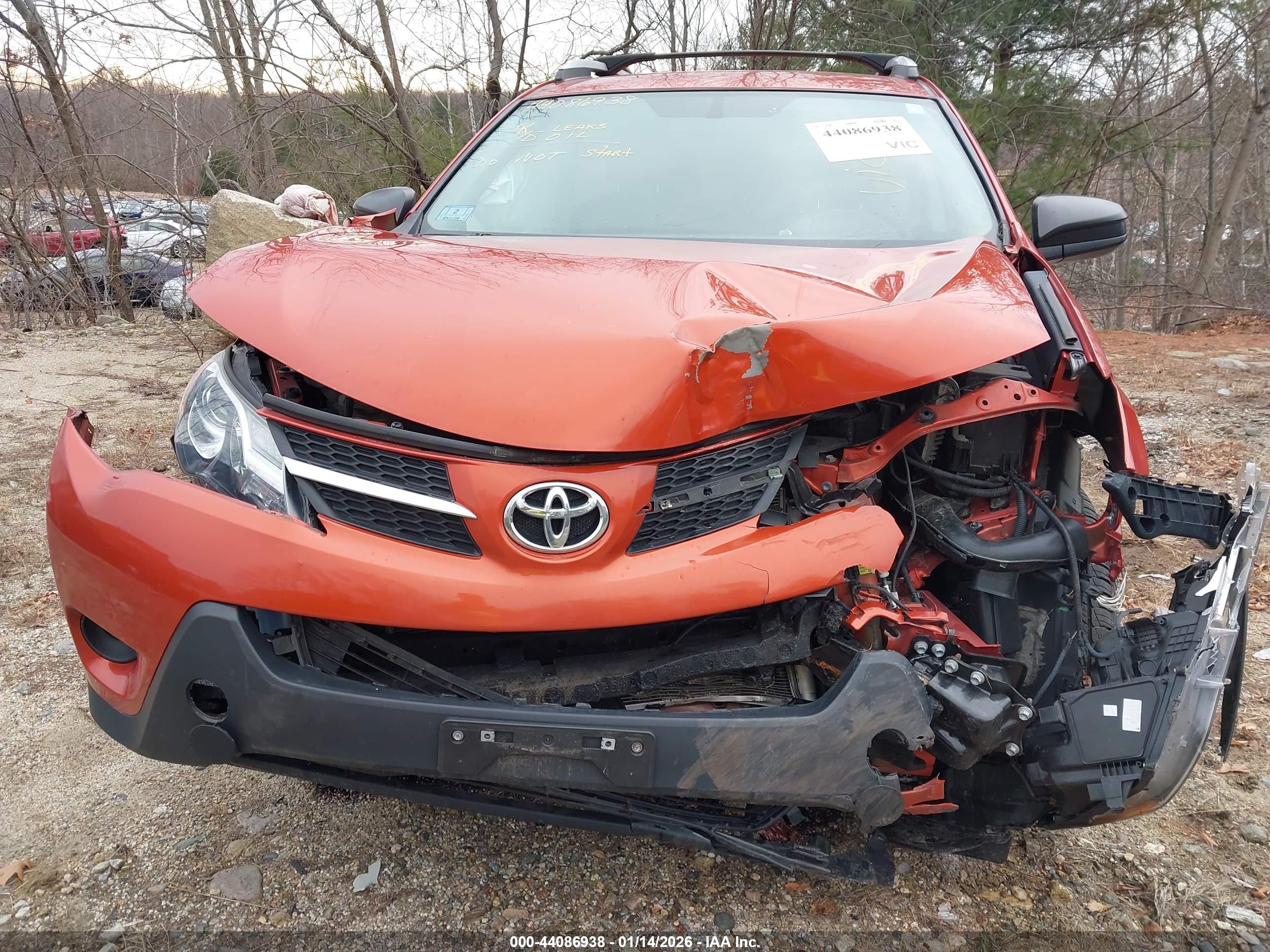 TOYOTA RAV4 image 6