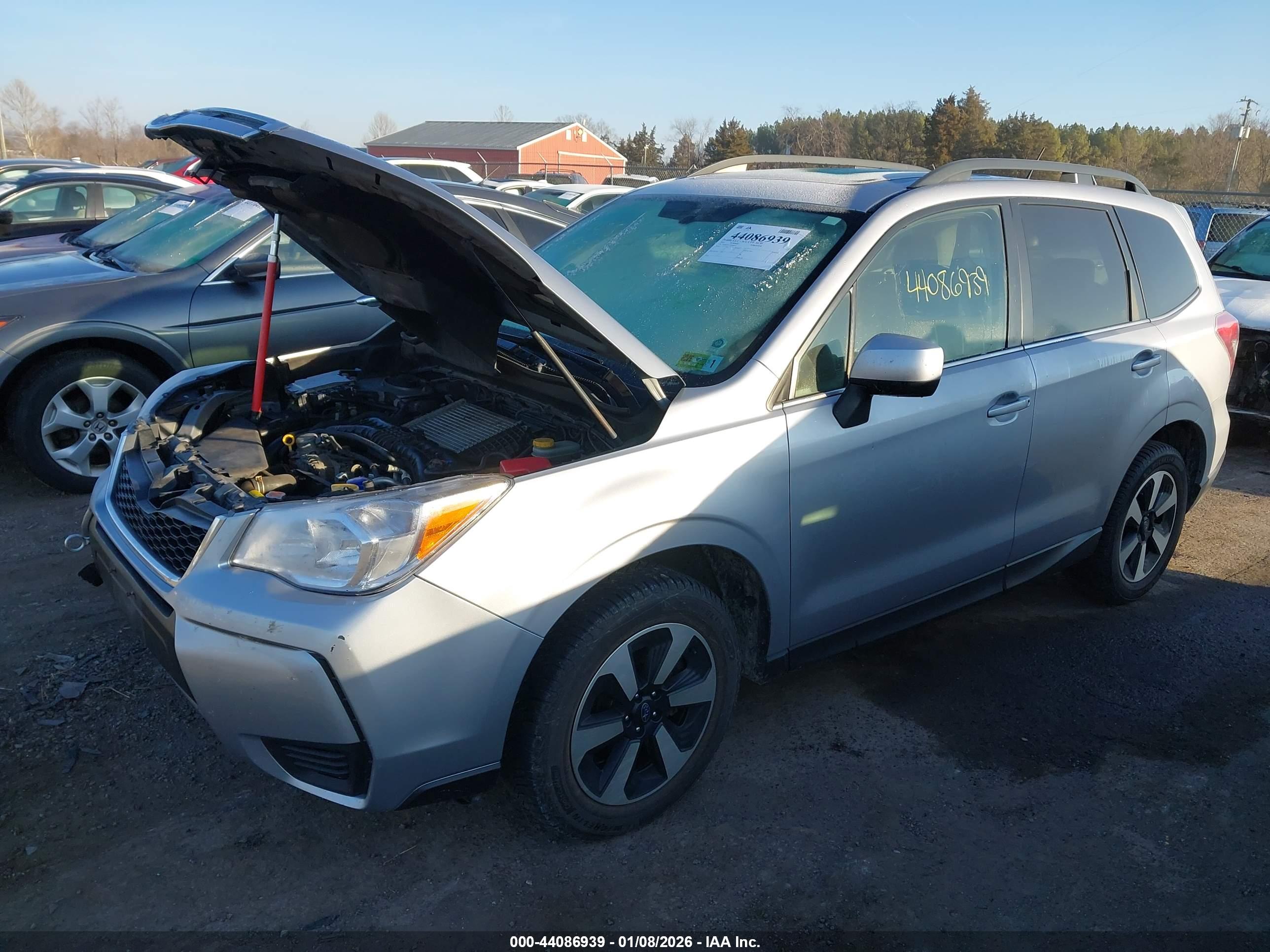 SUBARU FORESTER image 6