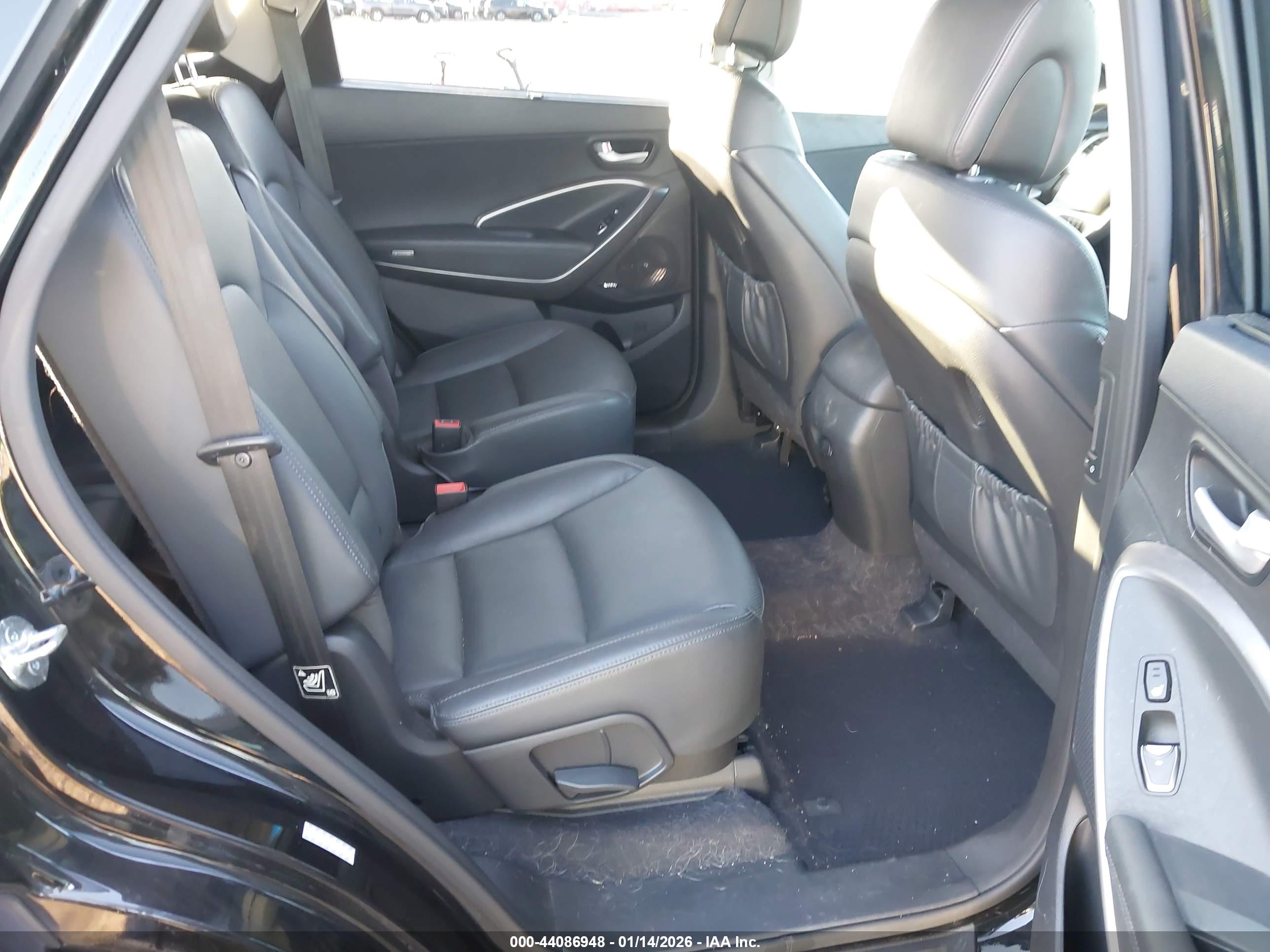 HYUNDAI SANTA image 8