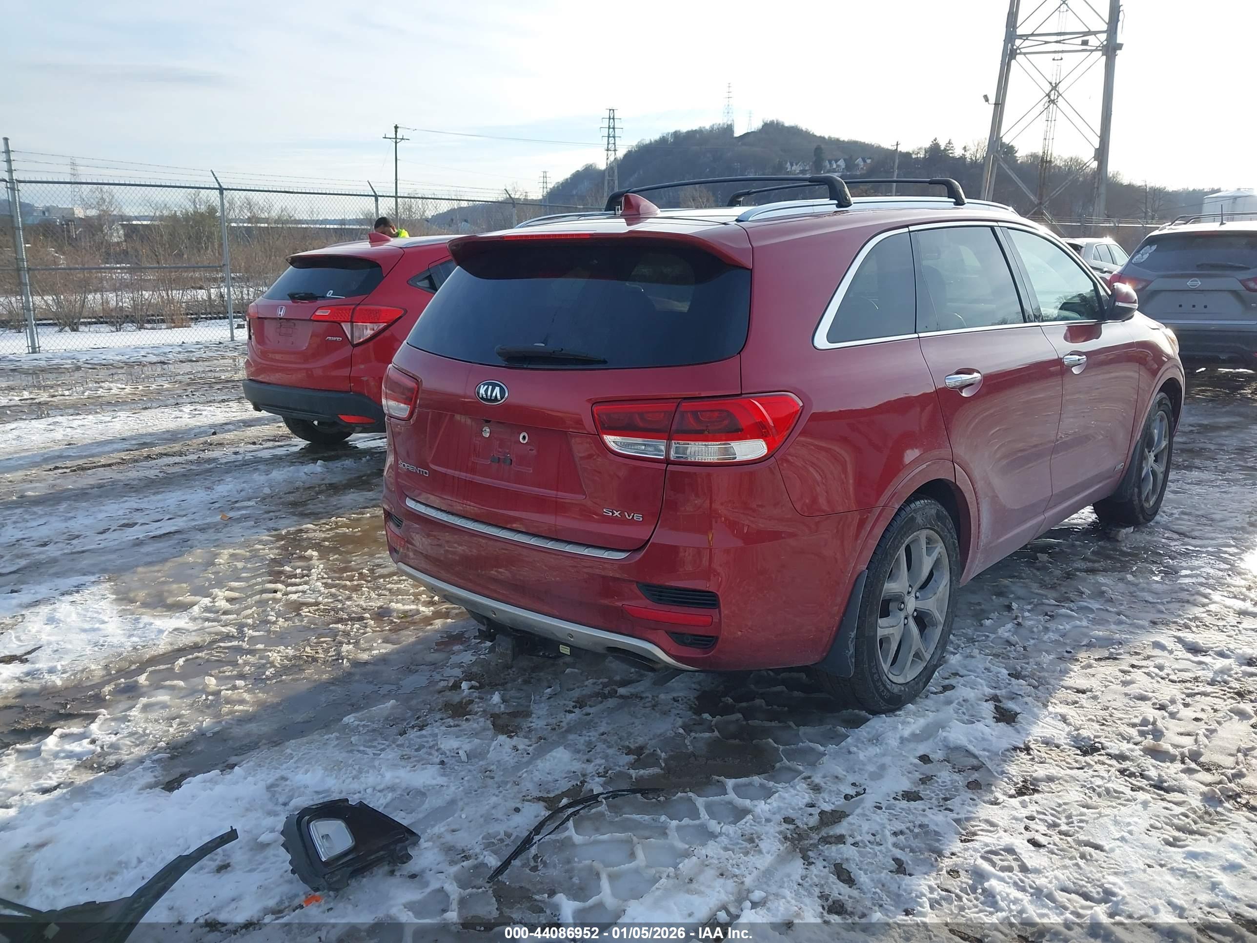 KIA SORENTO image 4
