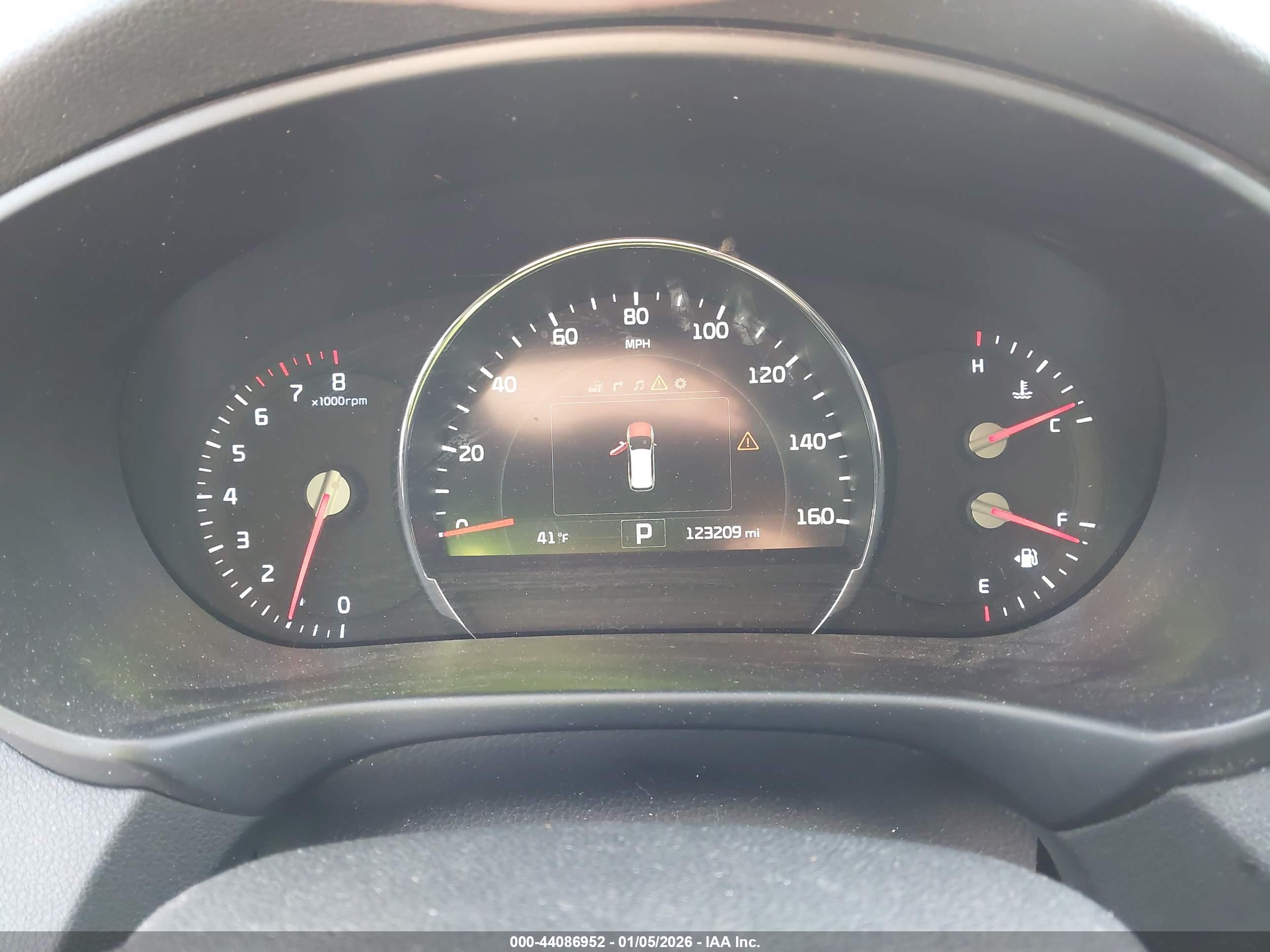 KIA SORENTO image 7