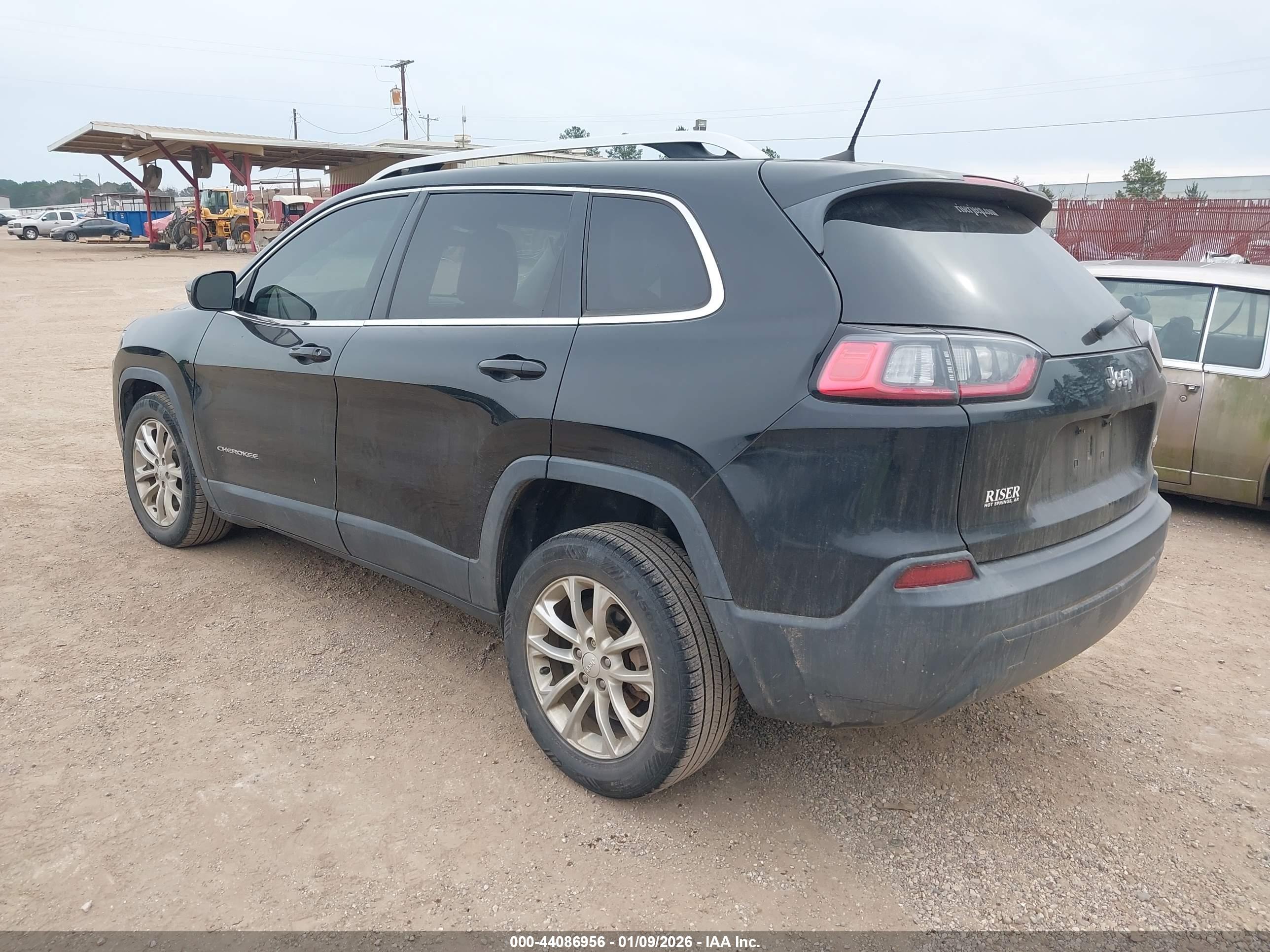 JEEP CHEROKEE image 3