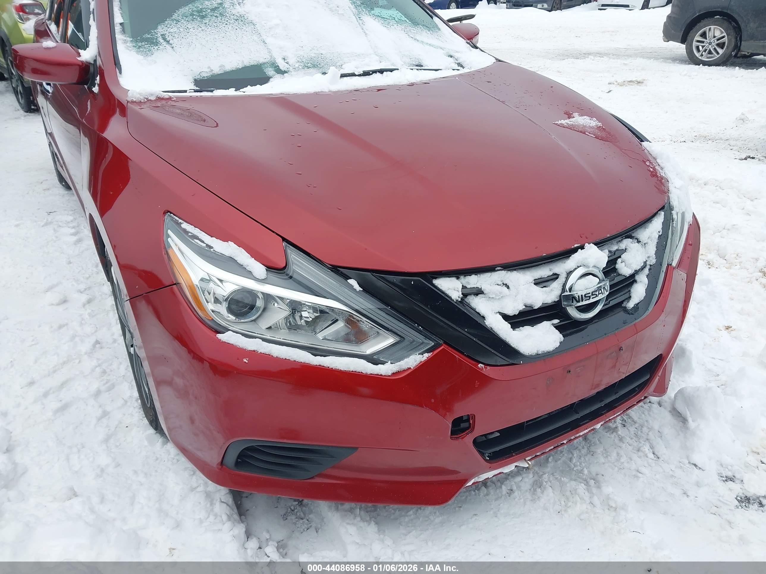 NISSAN ALTIMA image 6