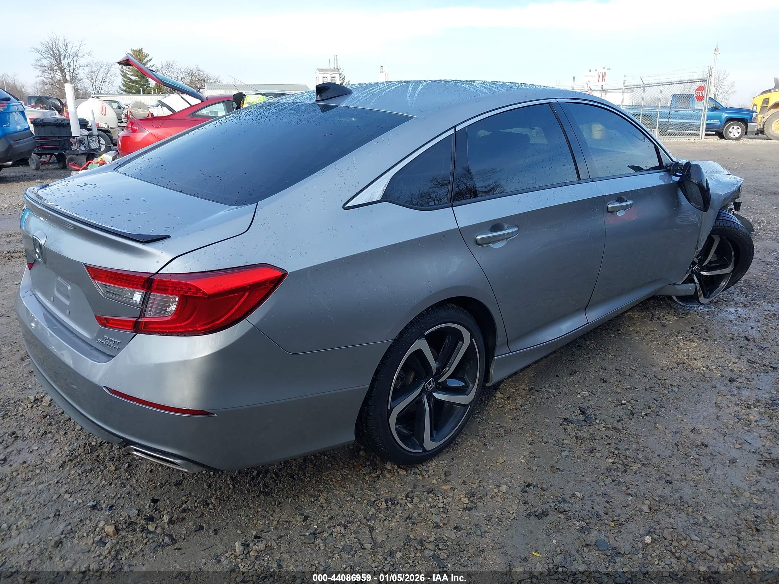 HONDA ACCORD image 4
