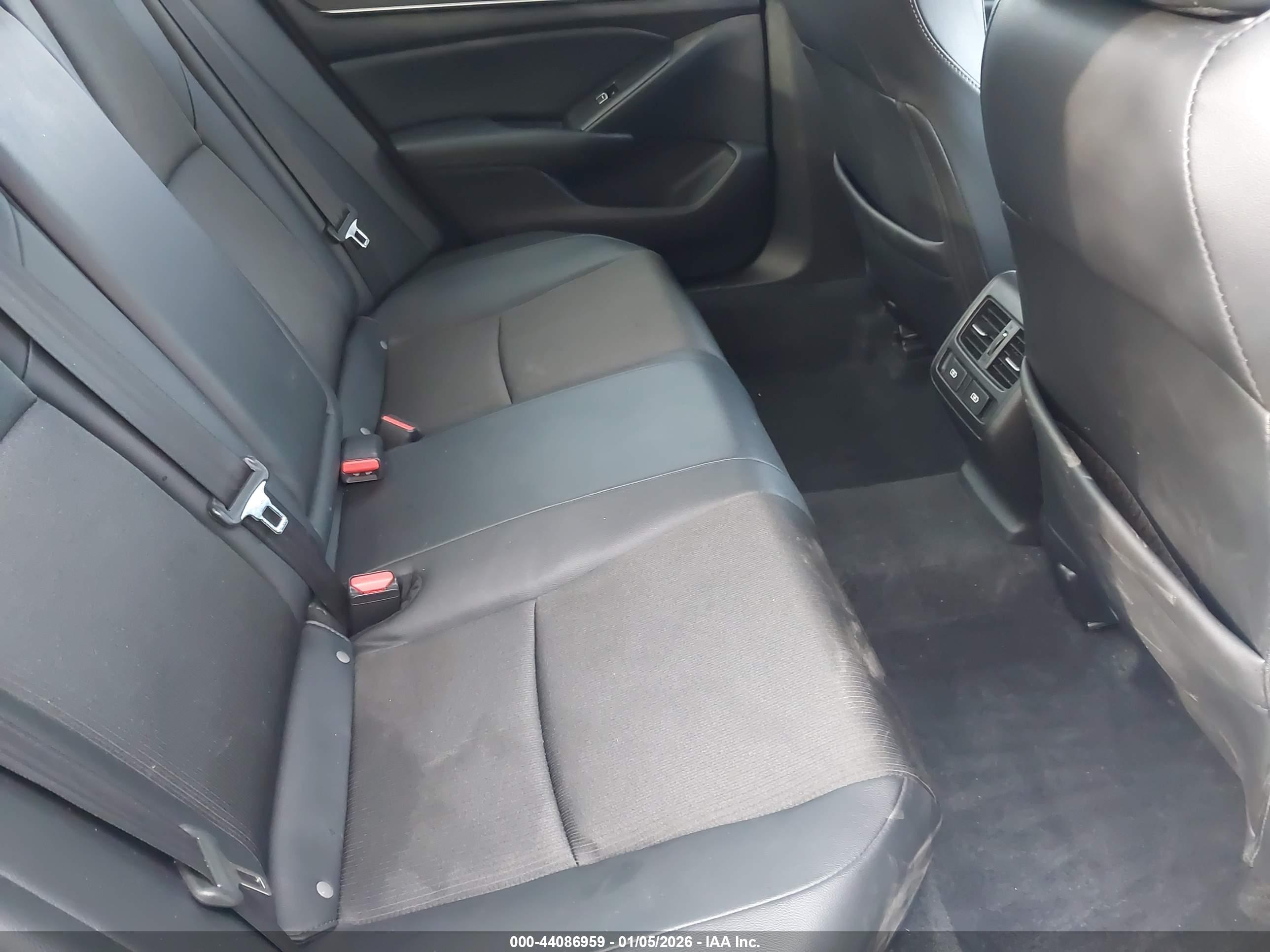 HONDA ACCORD image 8