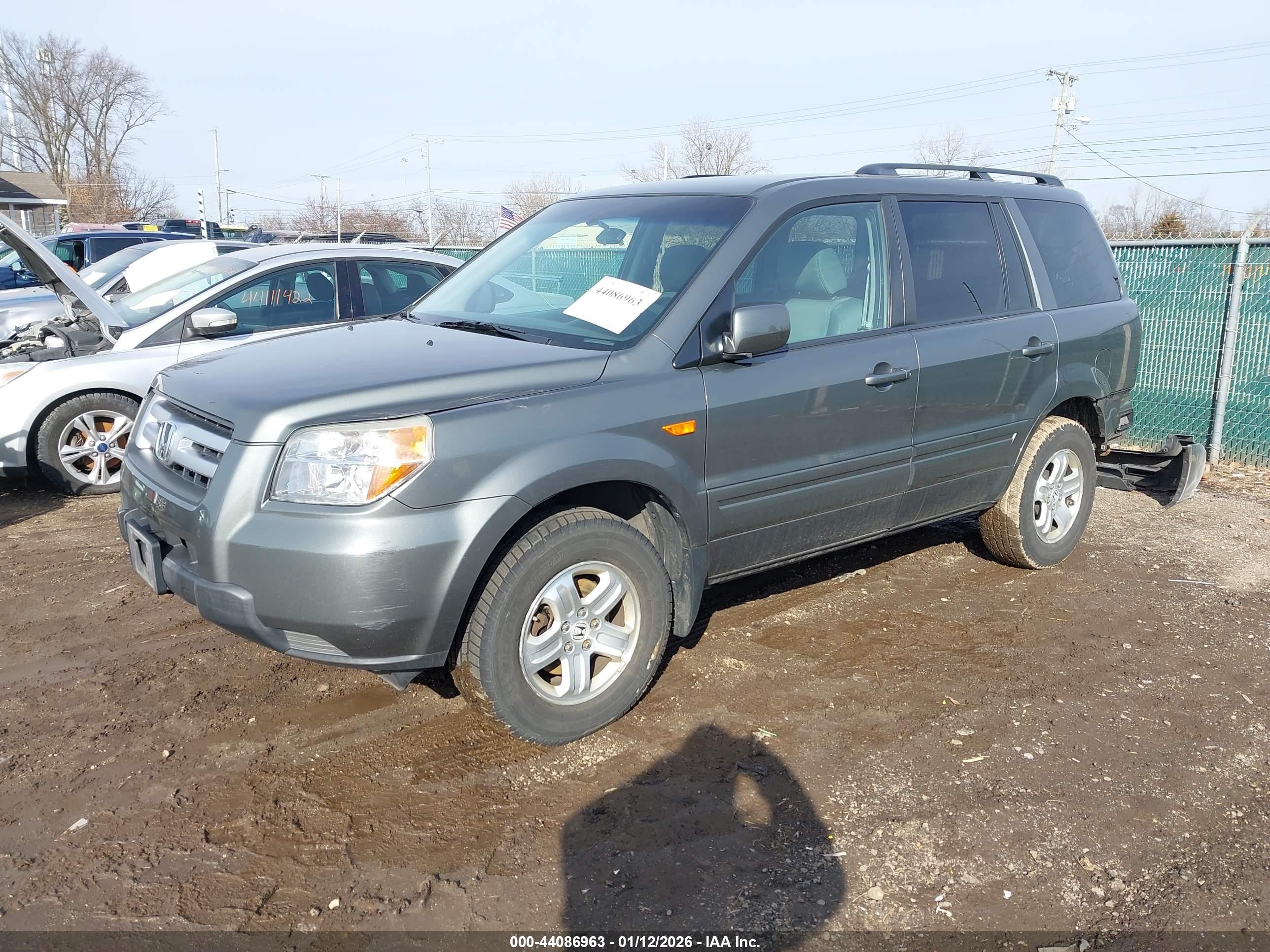 HONDA PILOT image 2