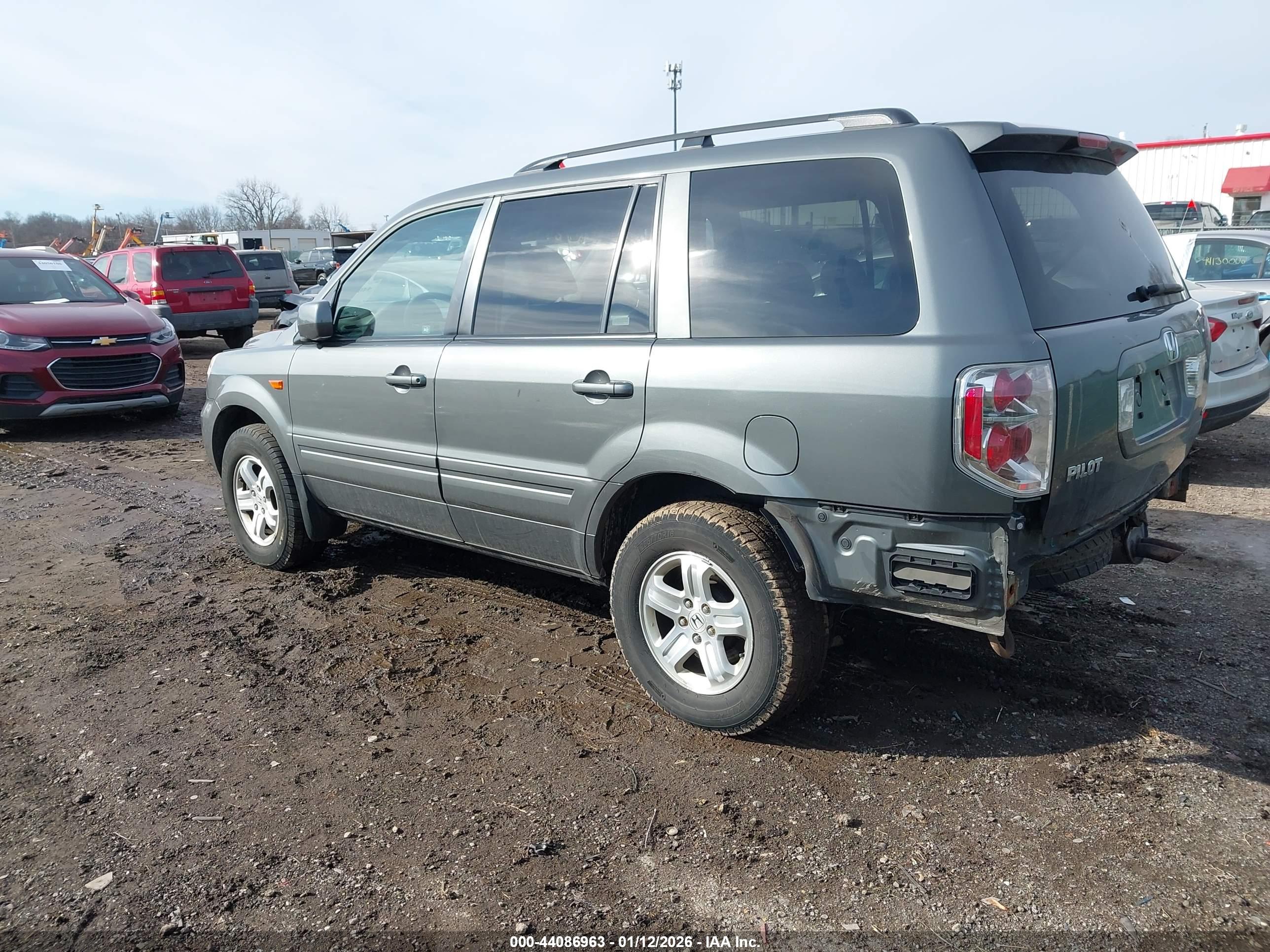 HONDA PILOT image 3
