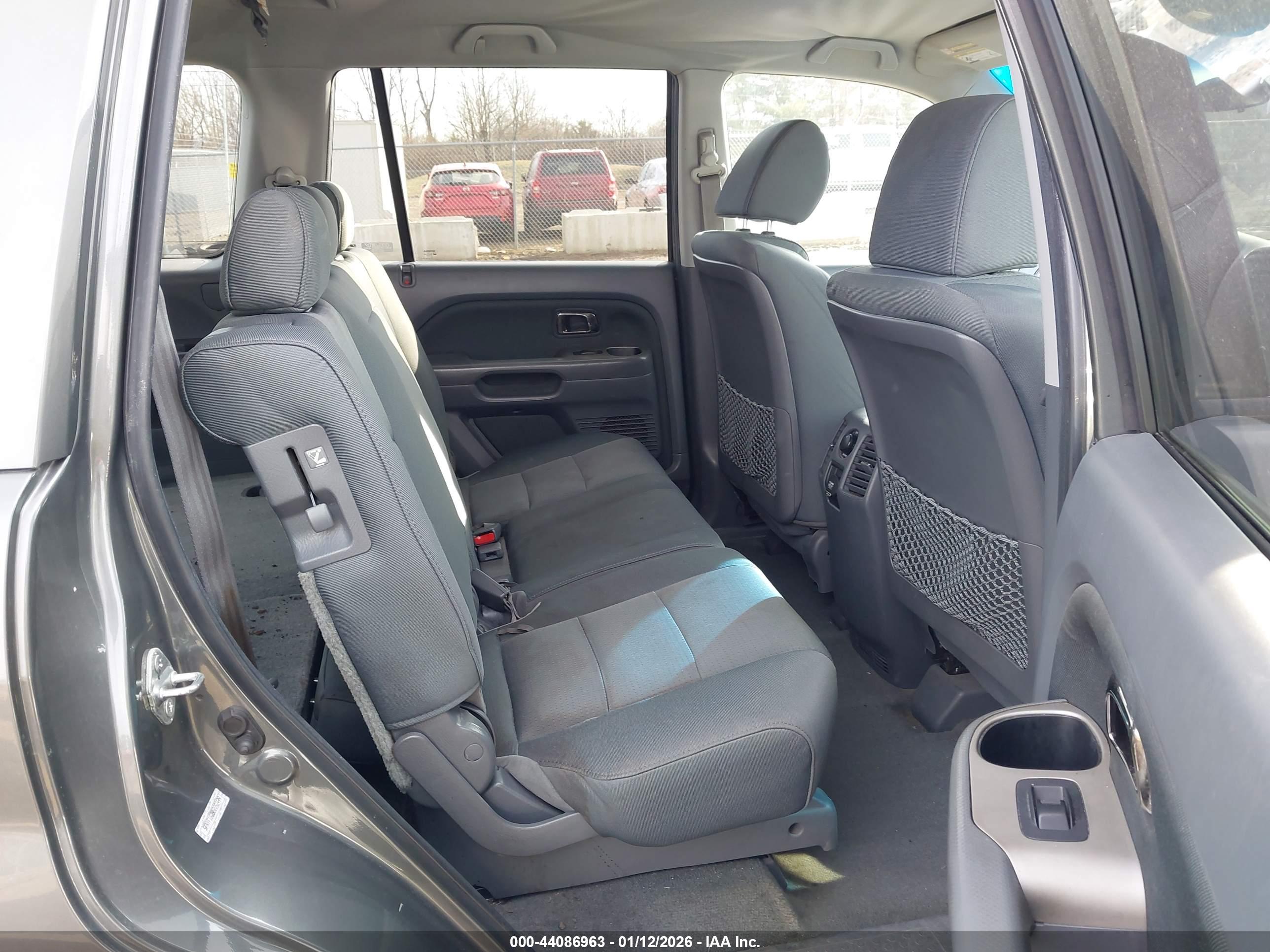 HONDA PILOT image 8