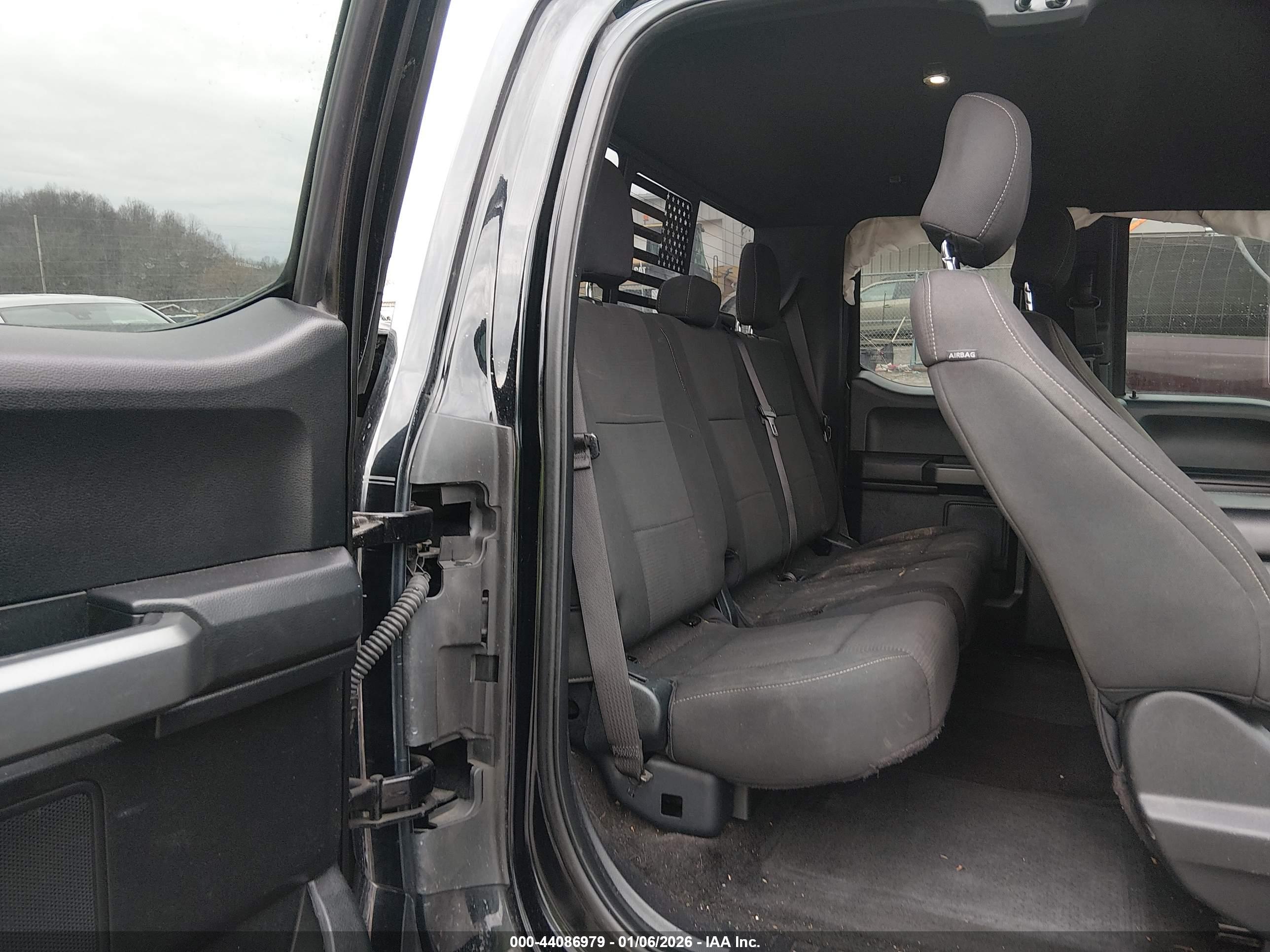 FORD F-150 image 8