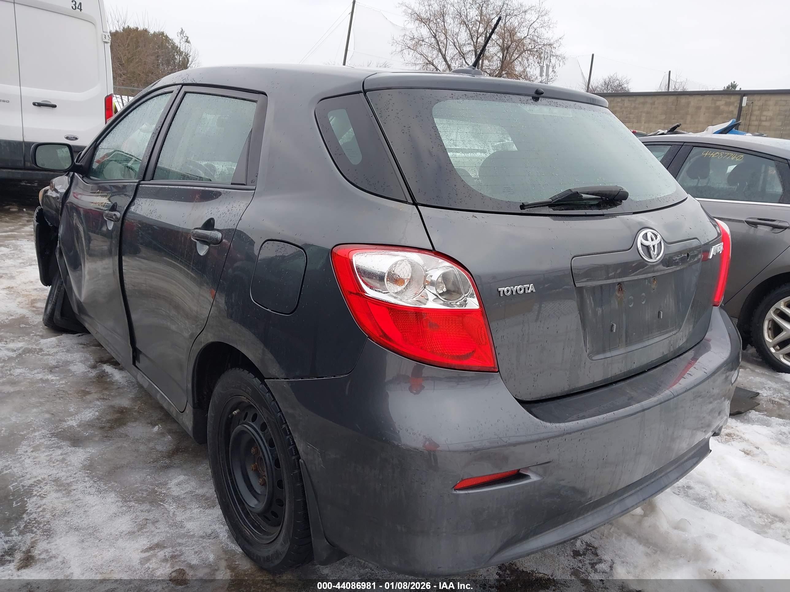 TOYOTA MATRIX image 3