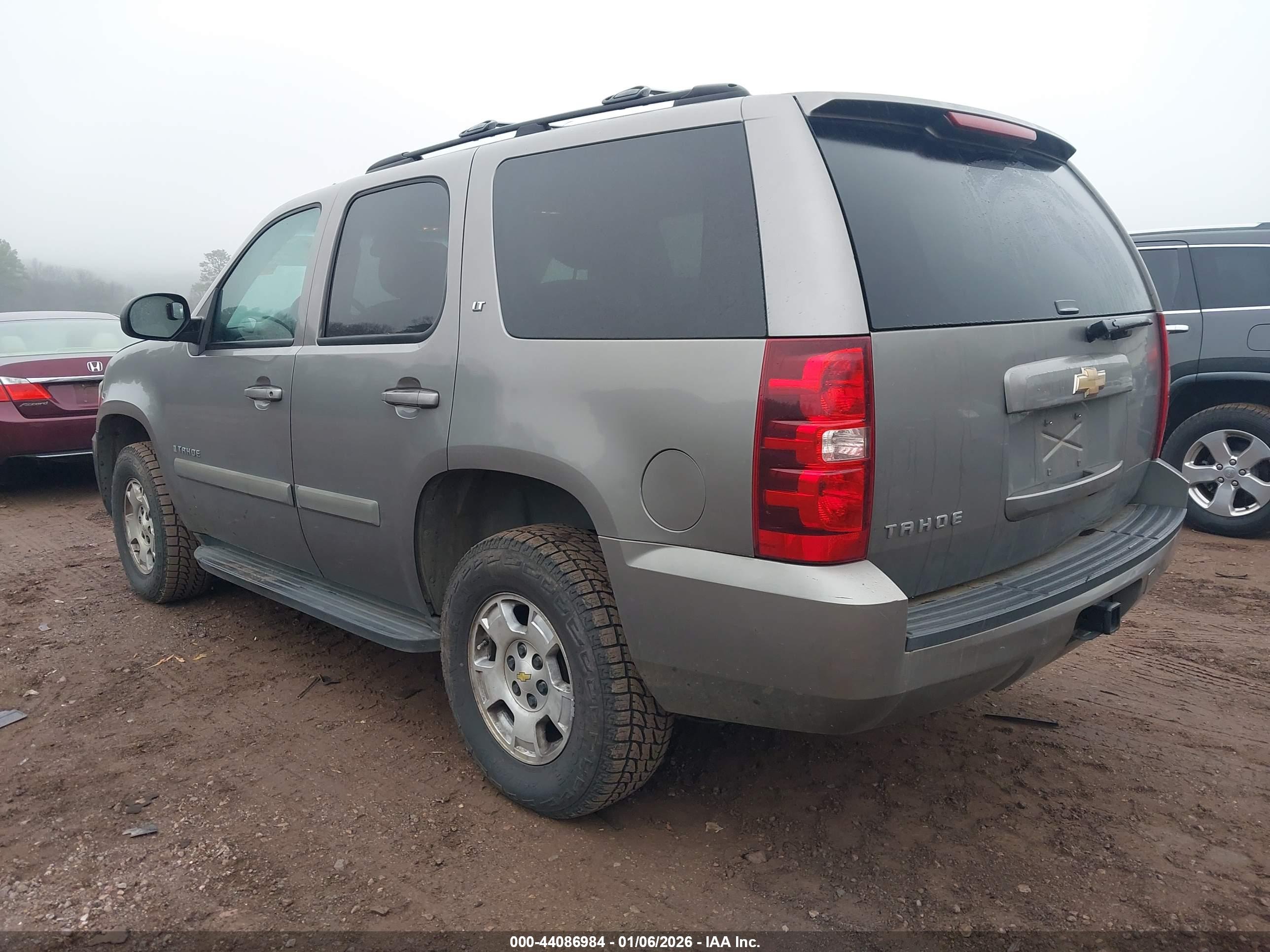 CHEVROLET TAHOE image 3