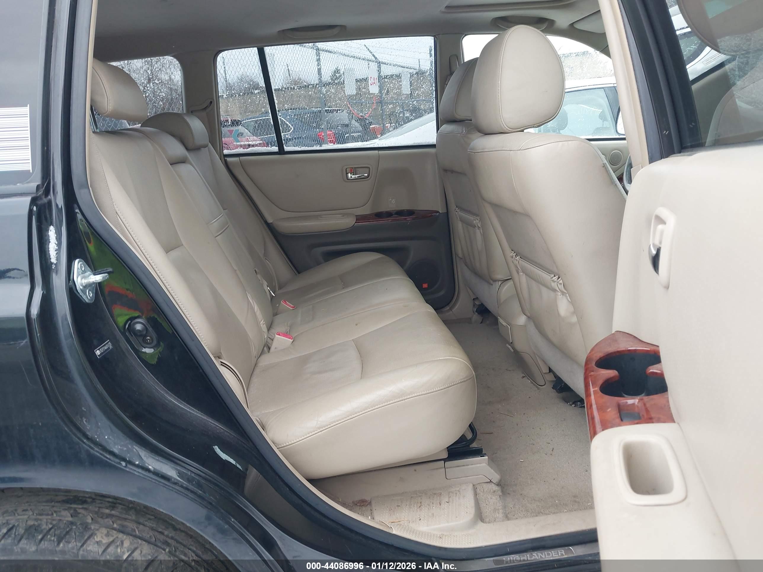 TOYOTA HIGHLANDER image 8