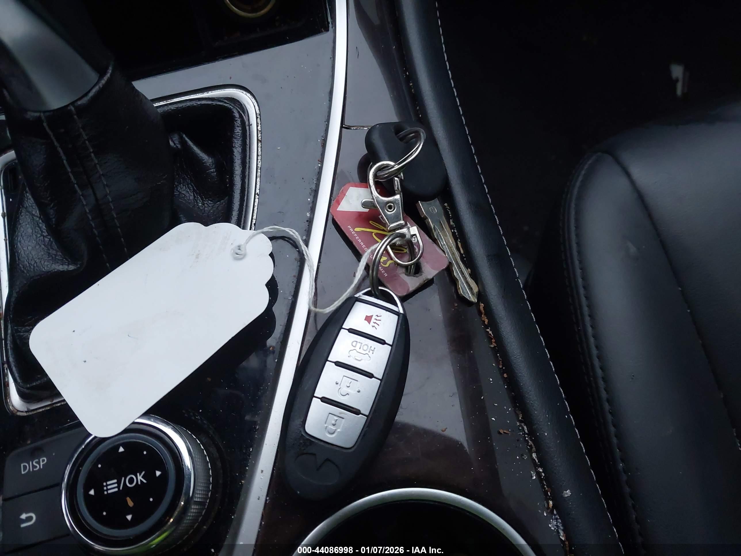 INFINITI Q50 image 11