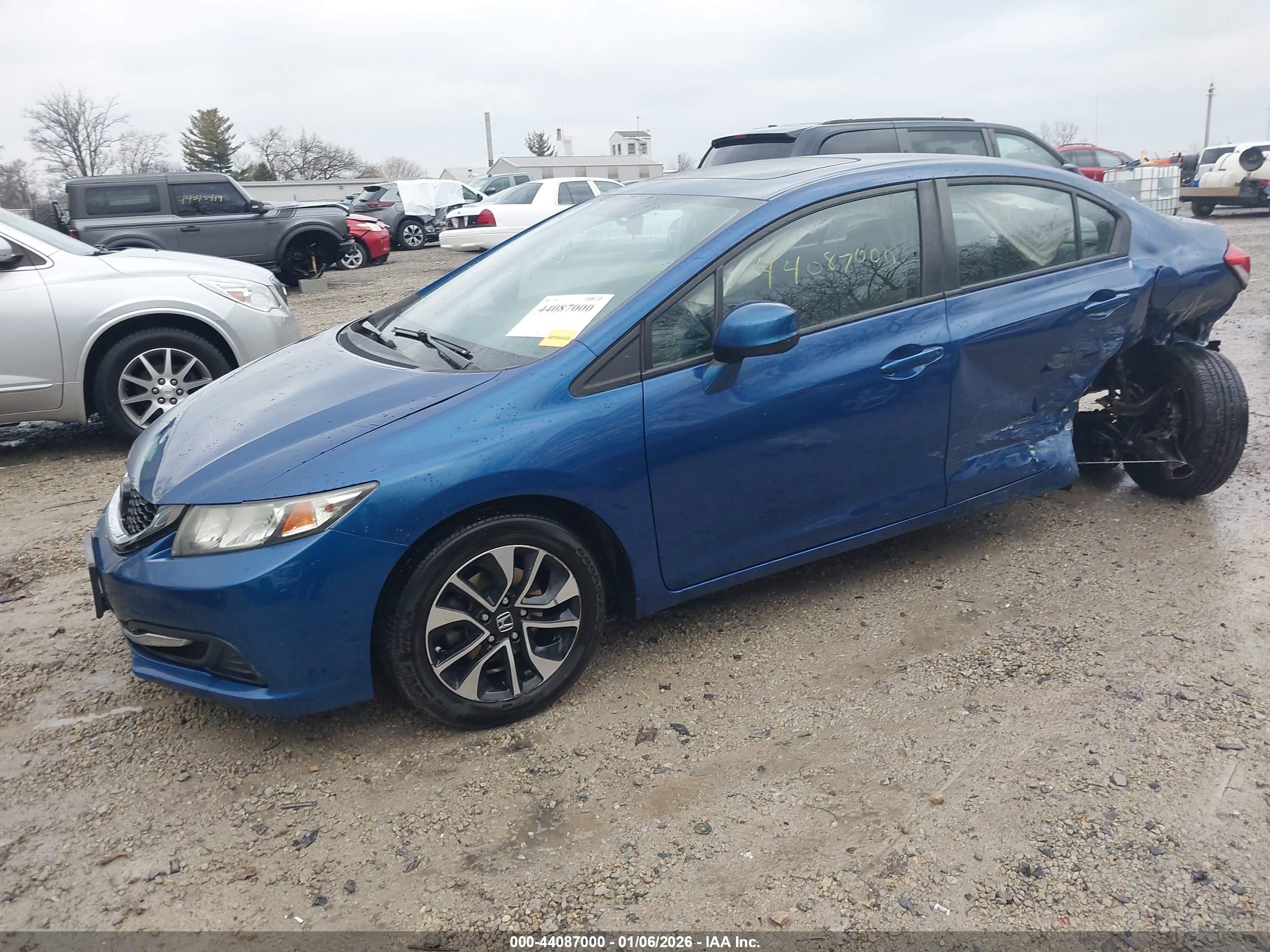 HONDA CIVIC image 2