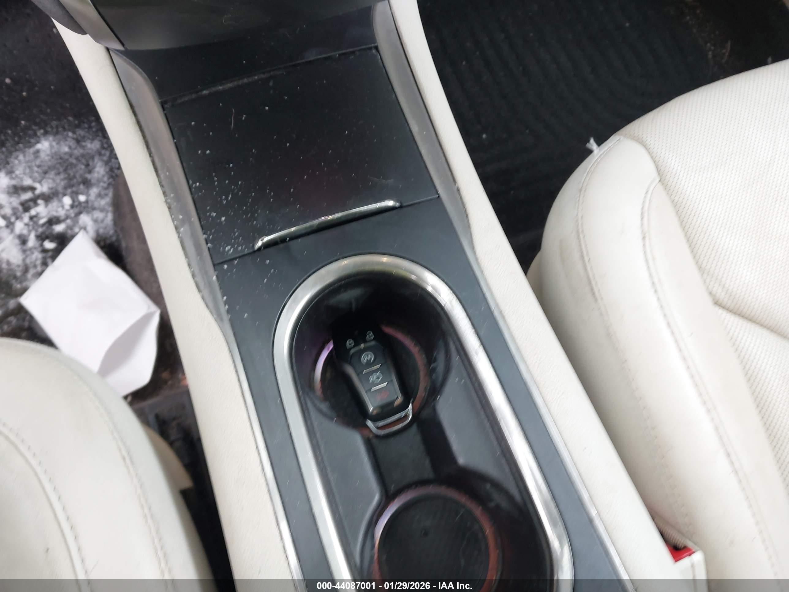 LINCOLN MKC image 11