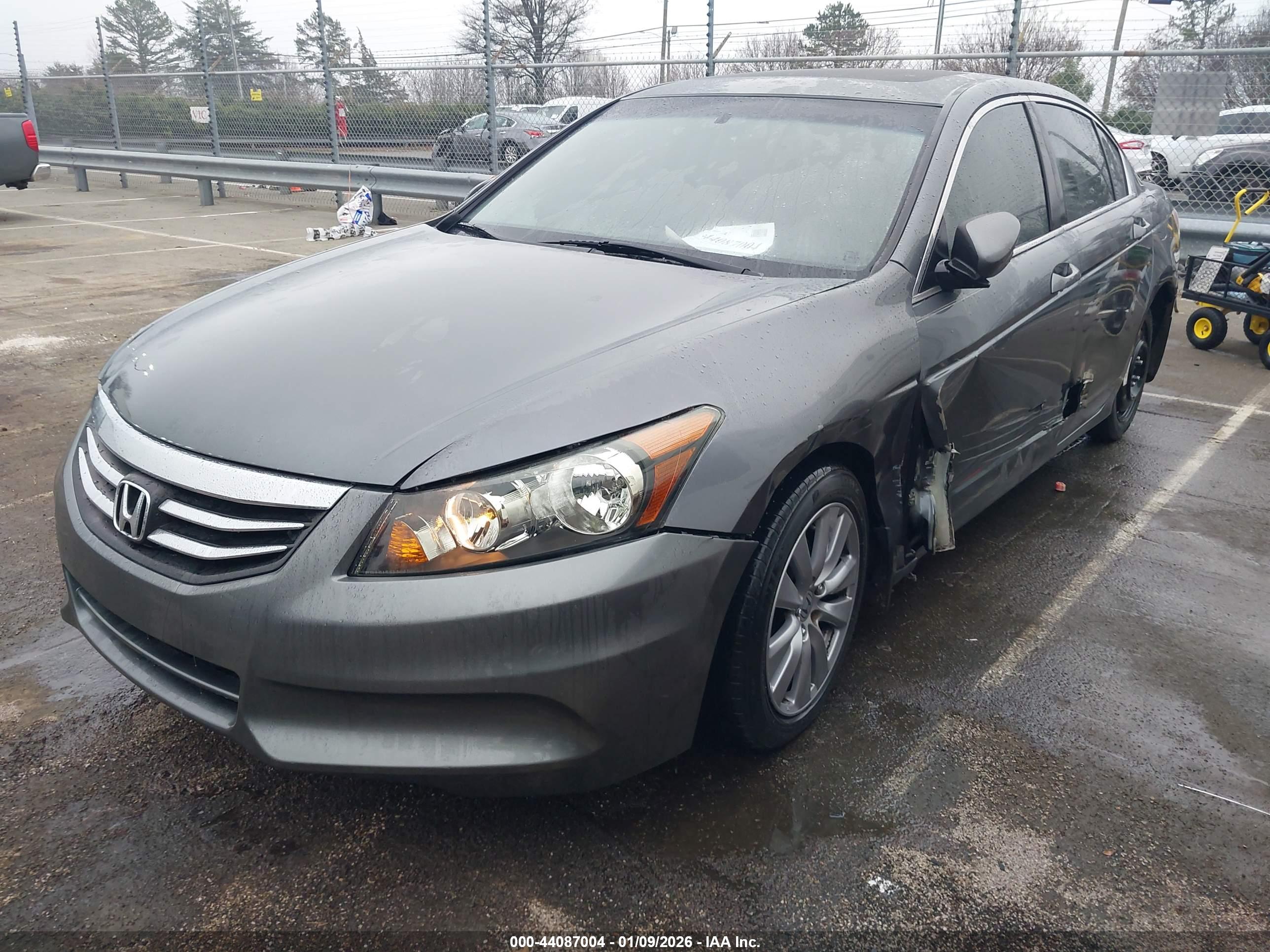 HONDA ACCORD image 2