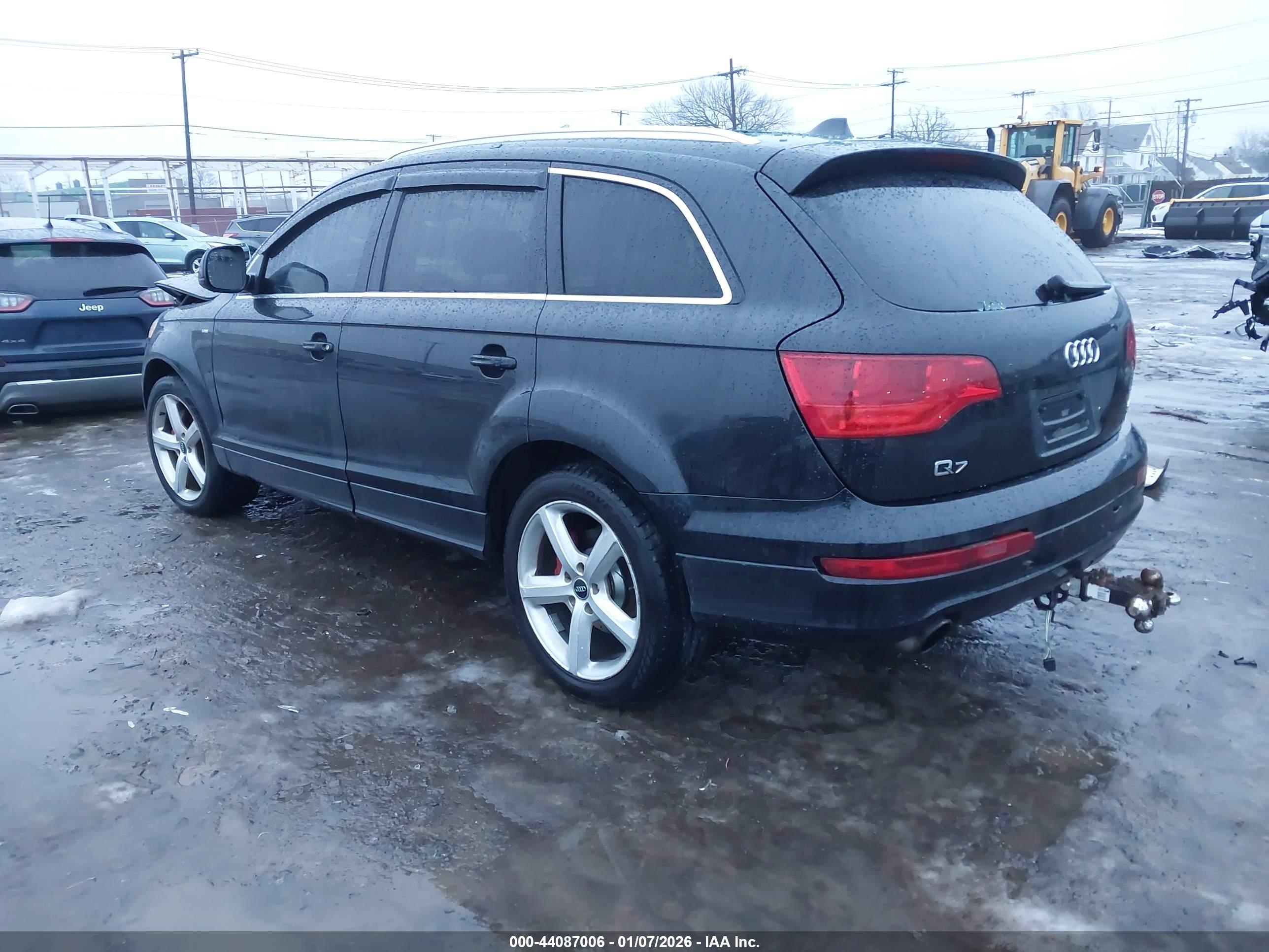 AUDI Q7 image 3