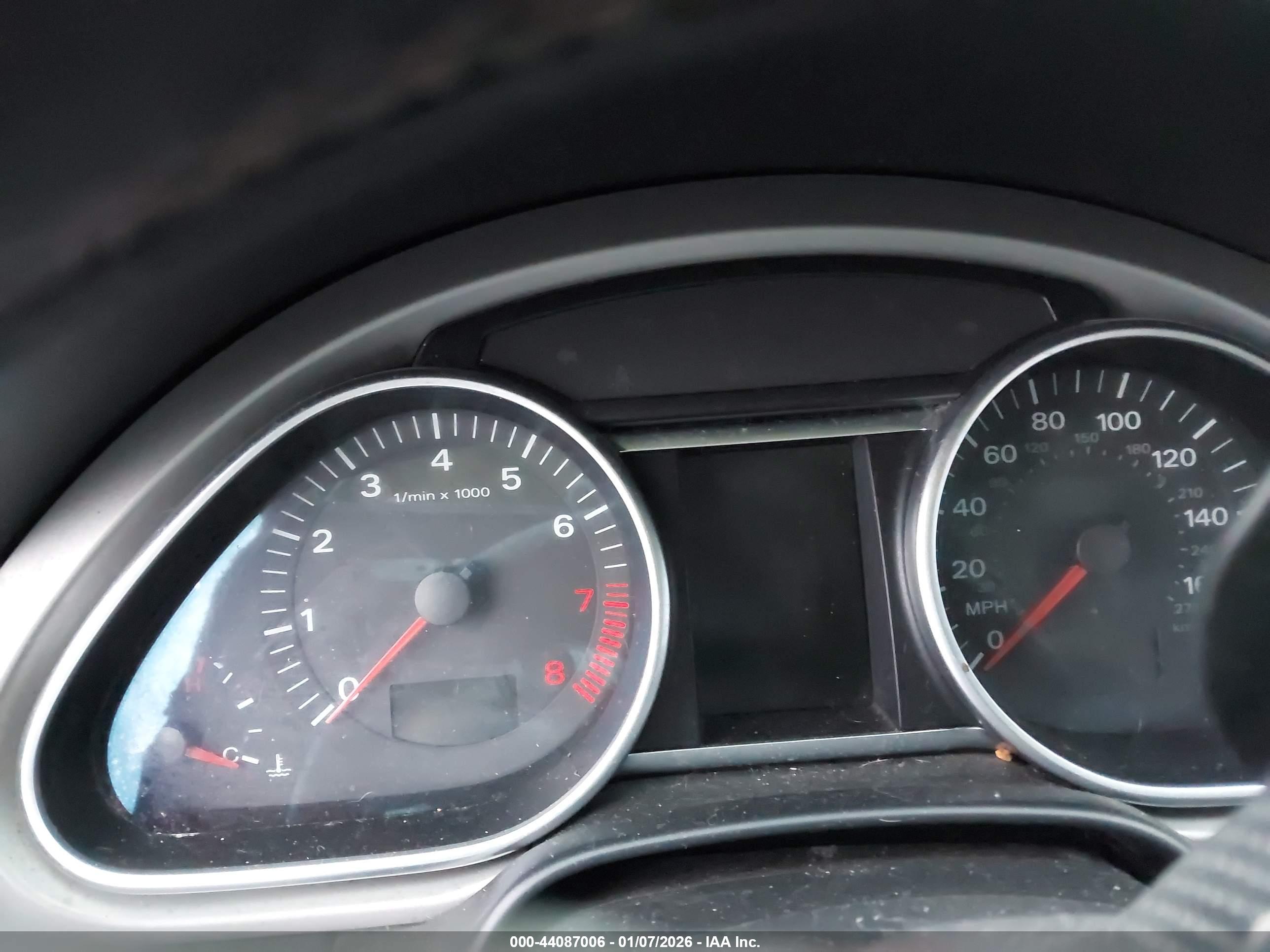 AUDI Q7 image 7