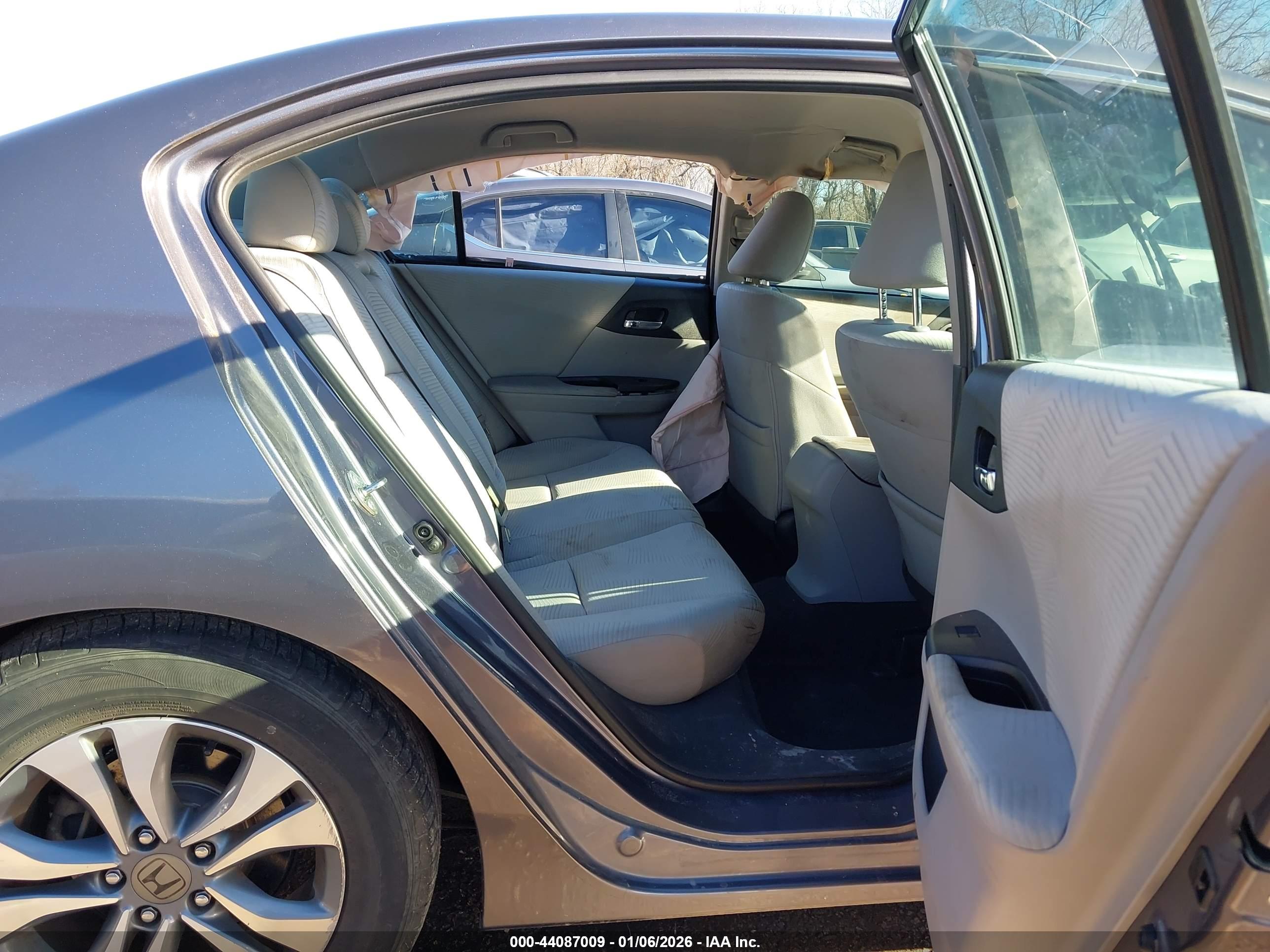 HONDA ACCORD image 8