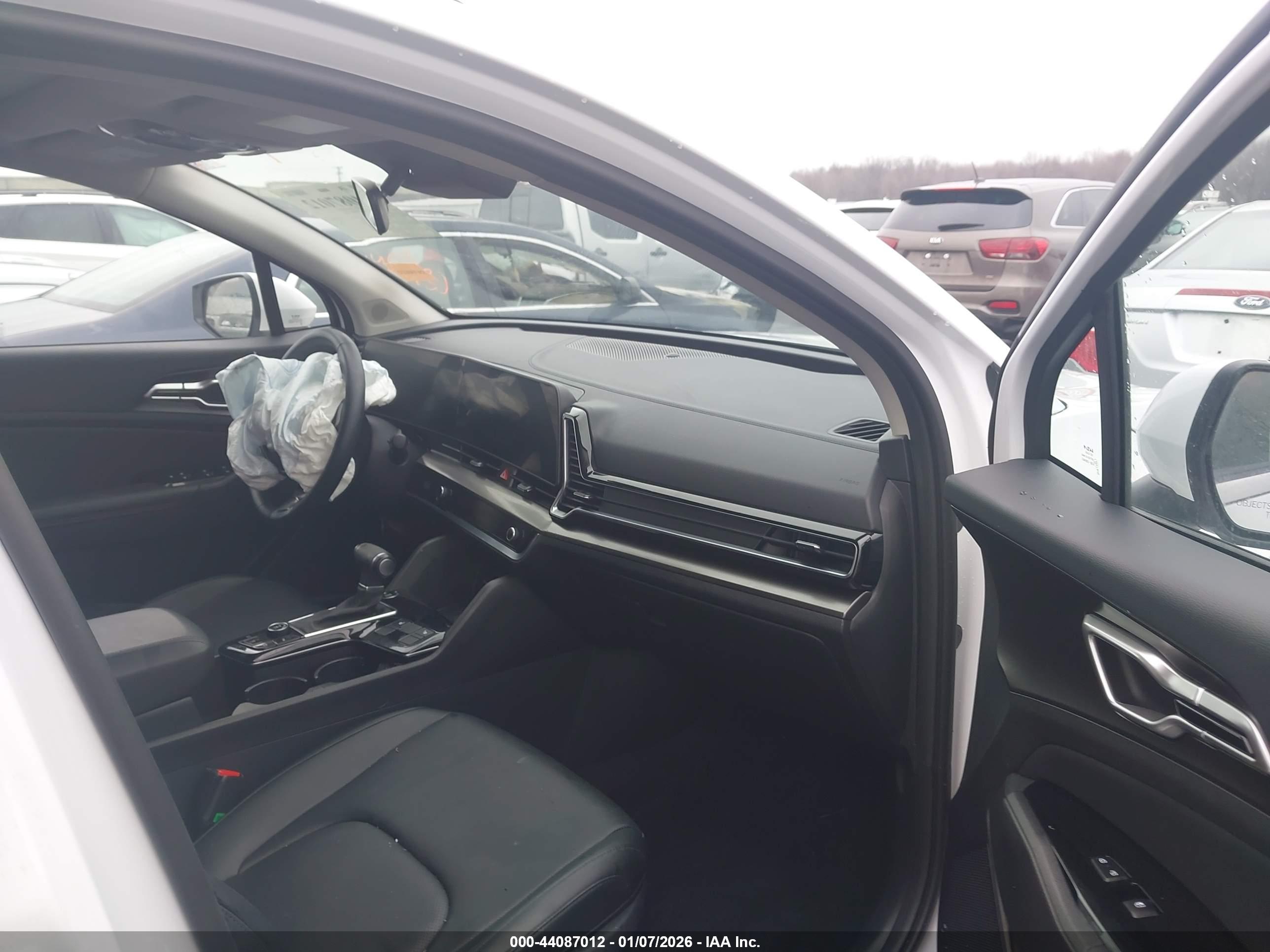 KIA SPORTAGE image 5