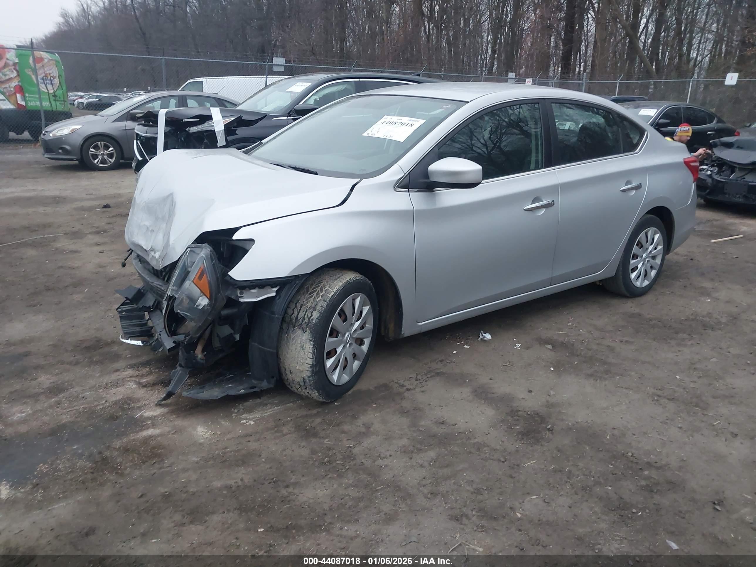 NISSAN SENTRA image 2