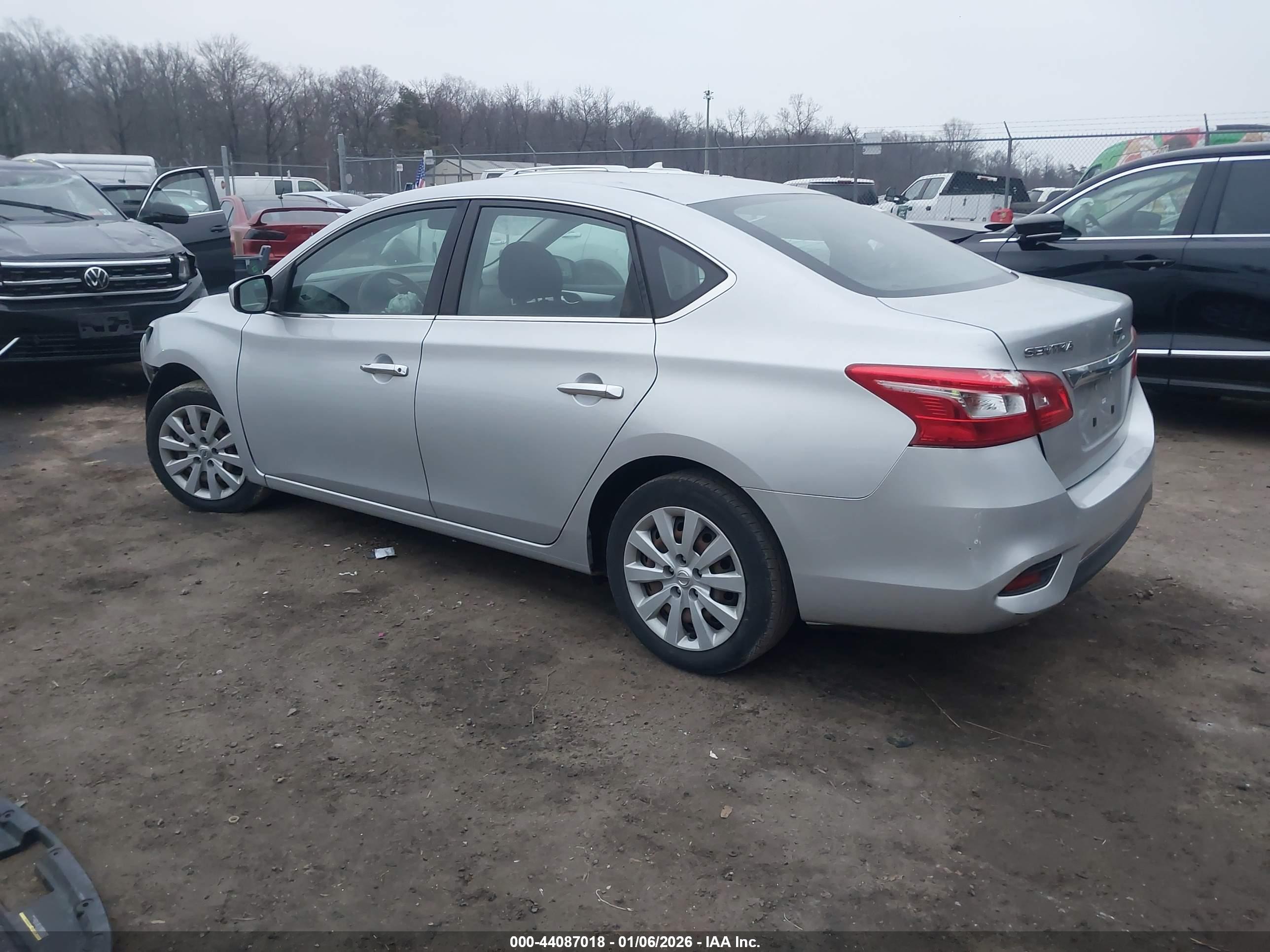 NISSAN SENTRA image 3