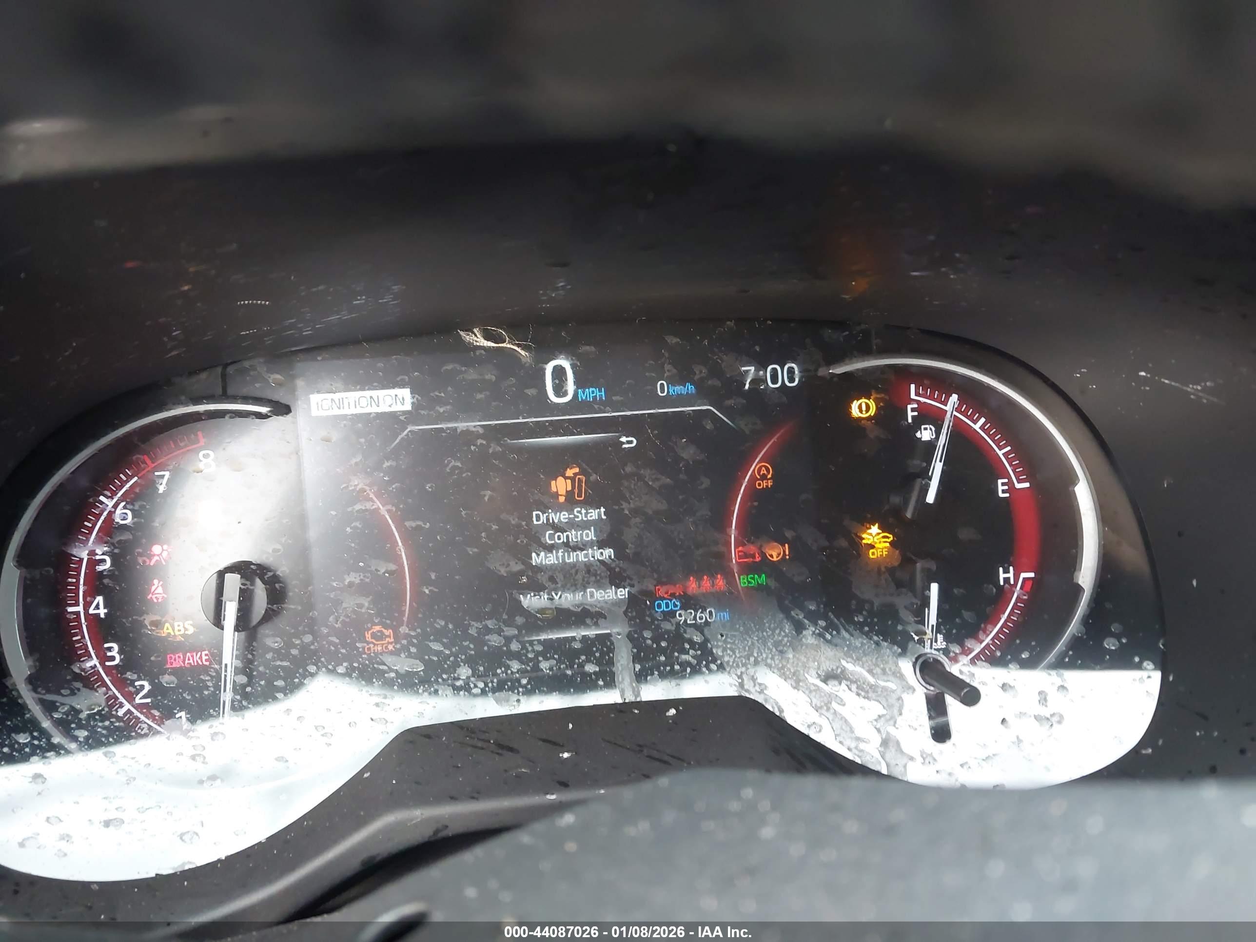 TOYOTA RAV4 image 7