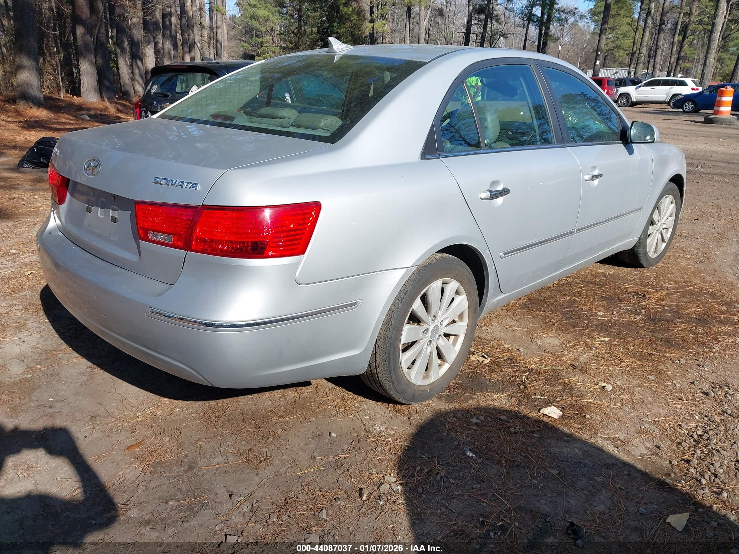HYUNDAI SONATA image 4