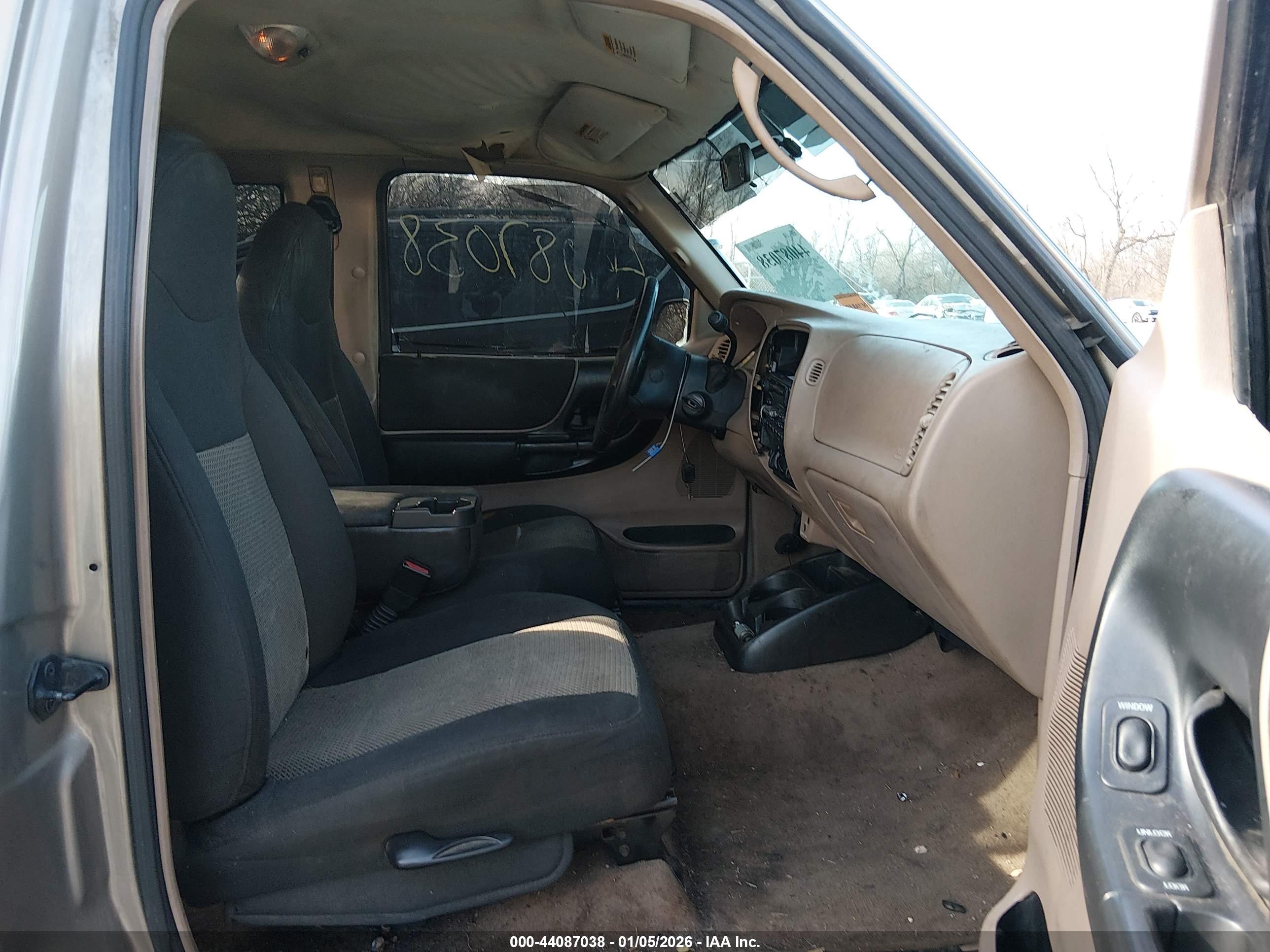 FORD RANGER image 5