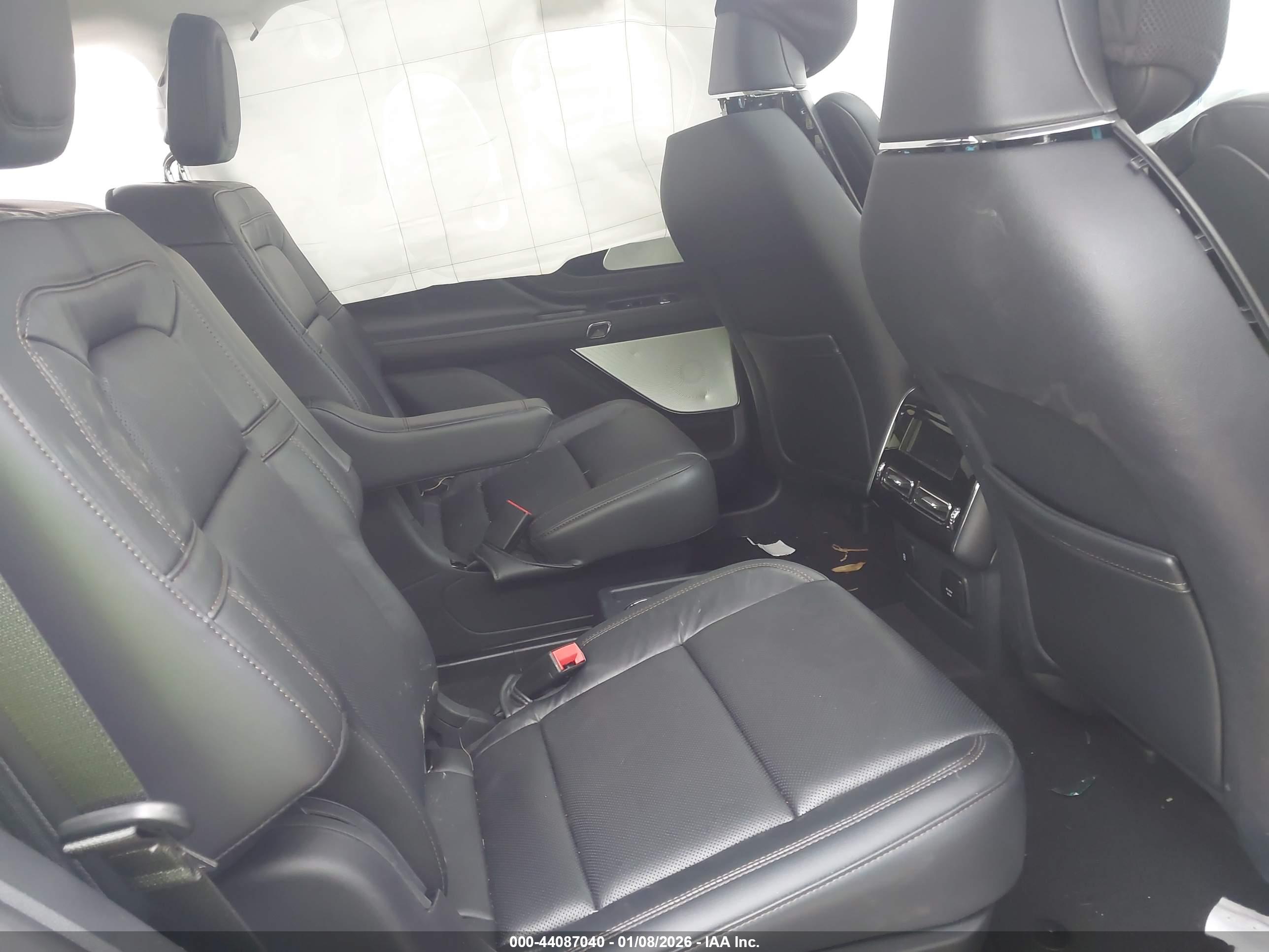 LINCOLN AVIATOR image 8
