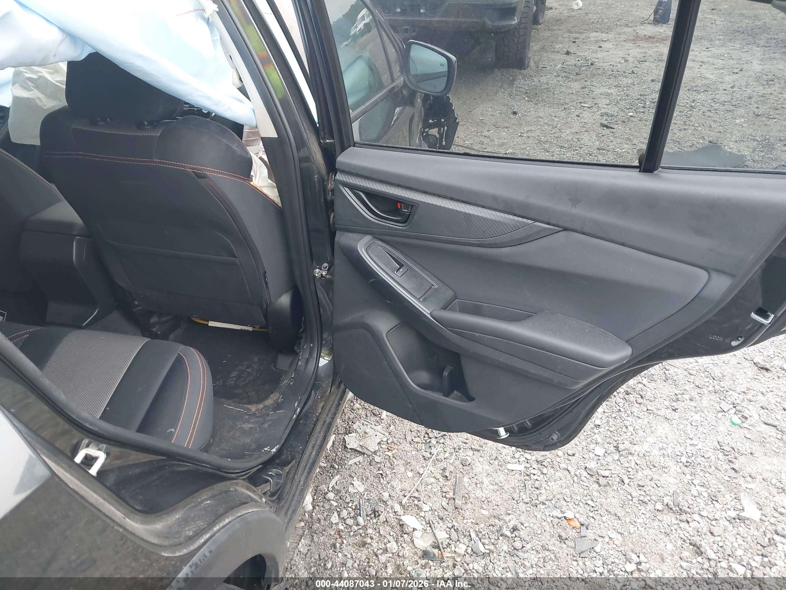 SUBARU CROSSTREK image 8