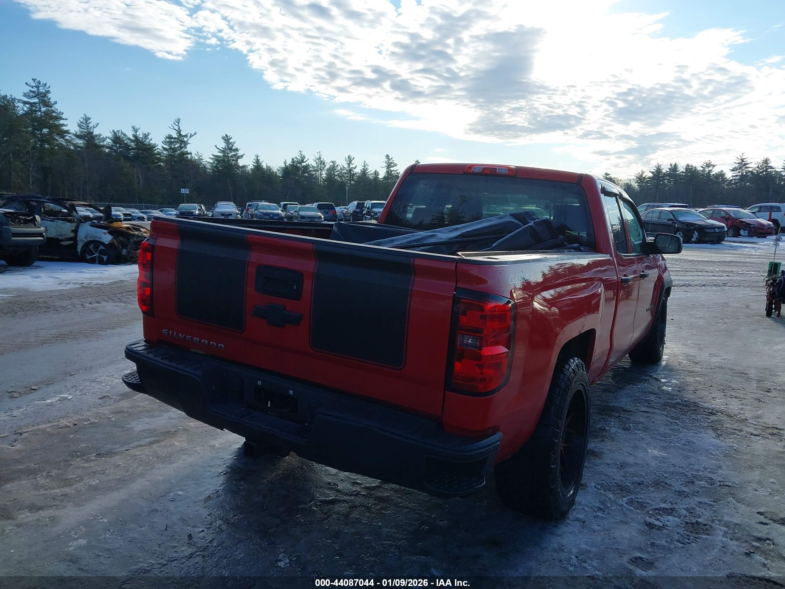 CHEVROLET SILVERADO image 4