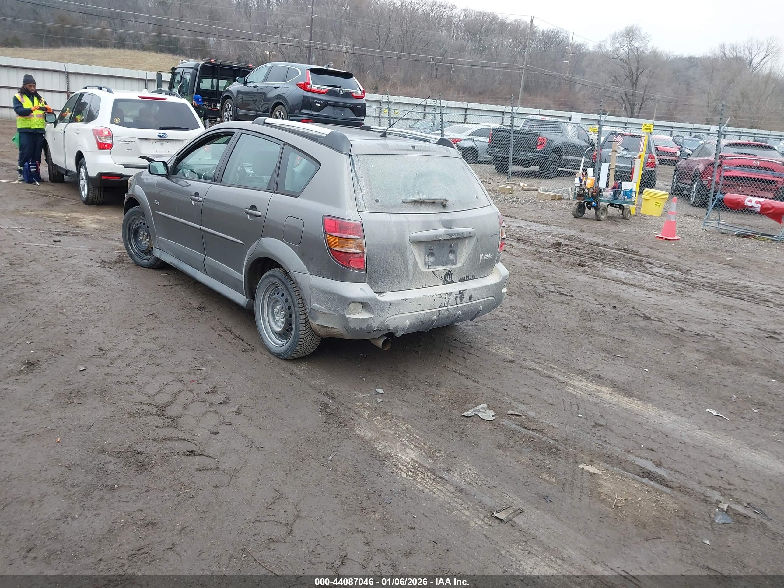 PONTIAC VIBE image 3