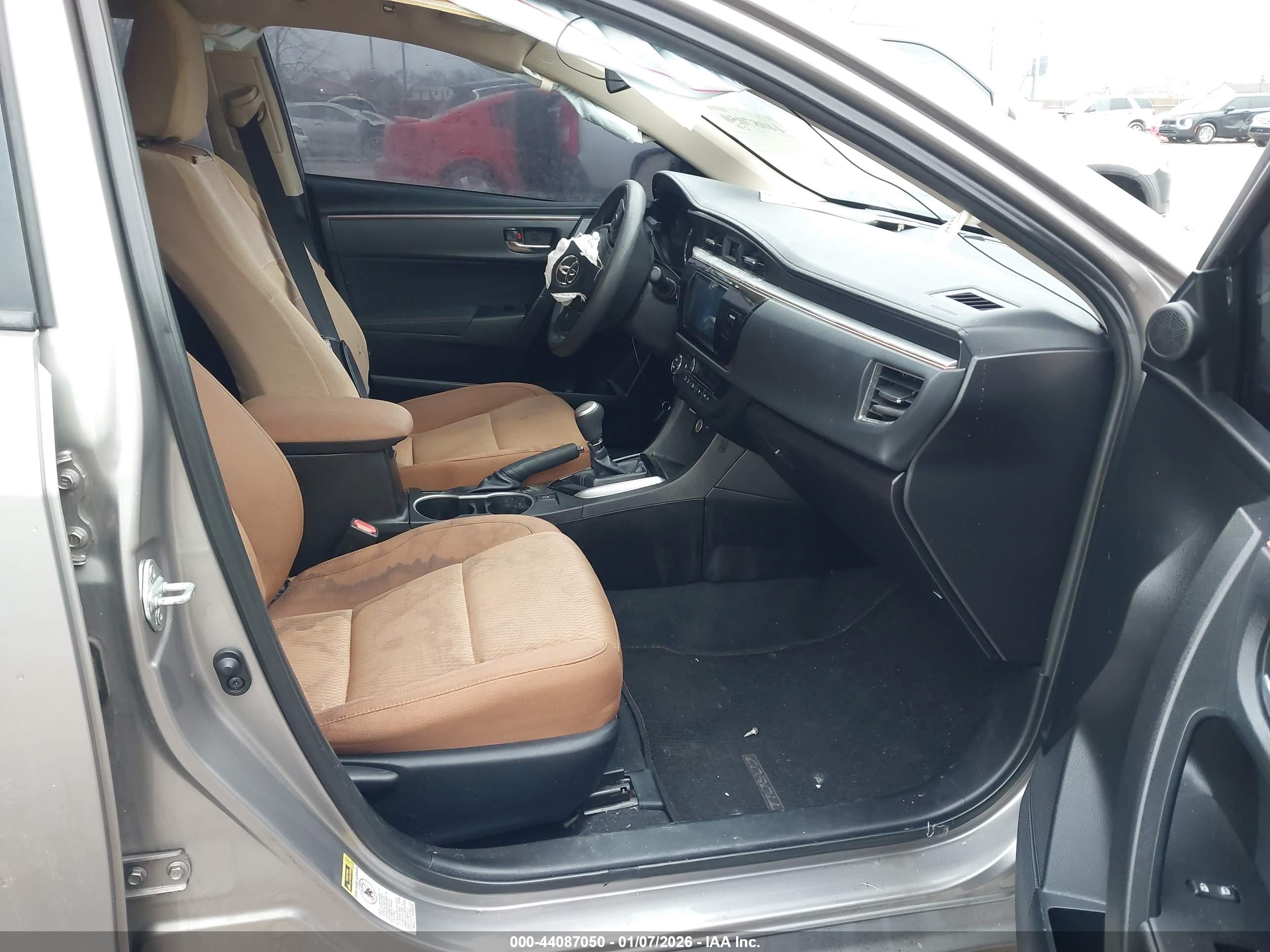 TOYOTA COROLLA image 5