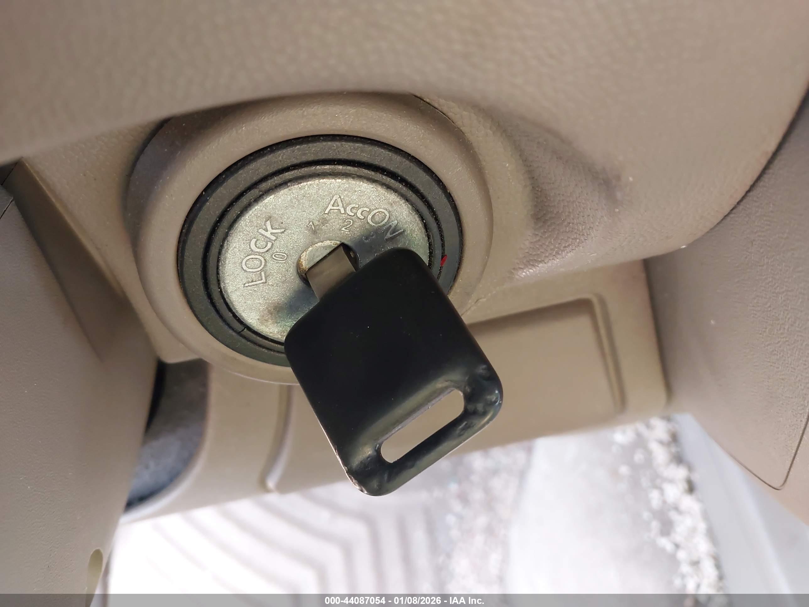NISSAN FRONTIER image 11