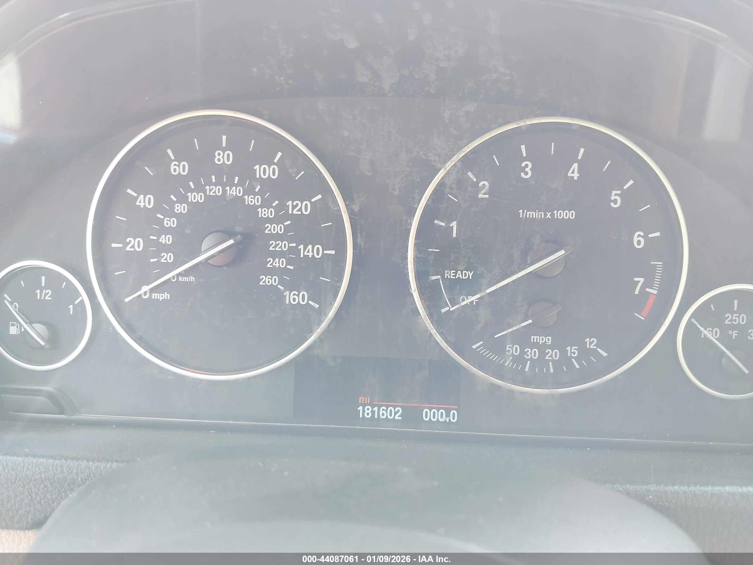 BMW 320I image 7