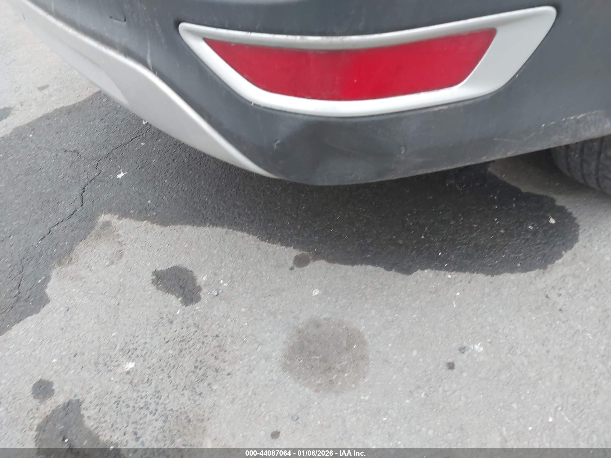 VOLVO XC70 image 6