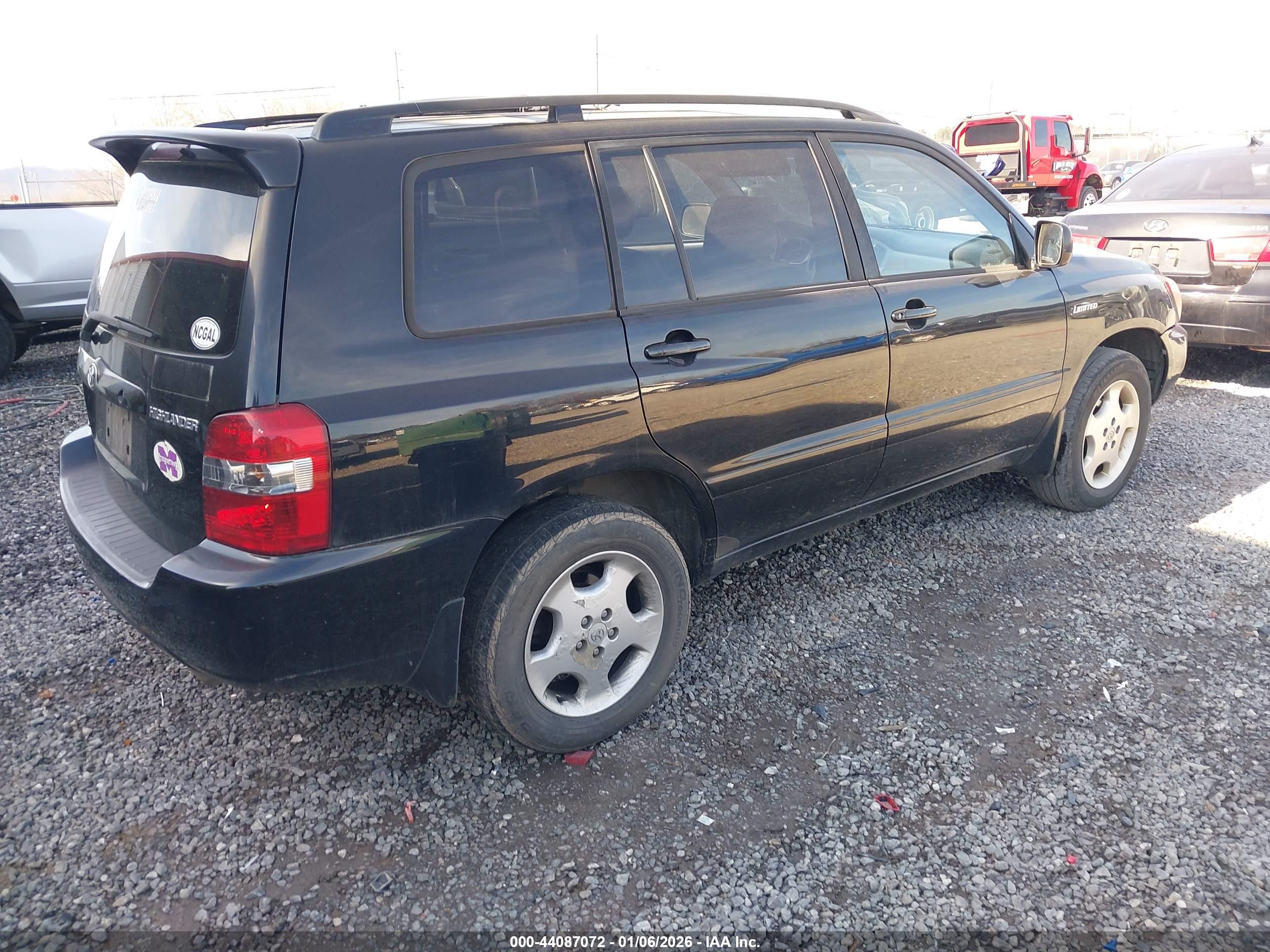 TOYOTA HIGHLANDER image 4